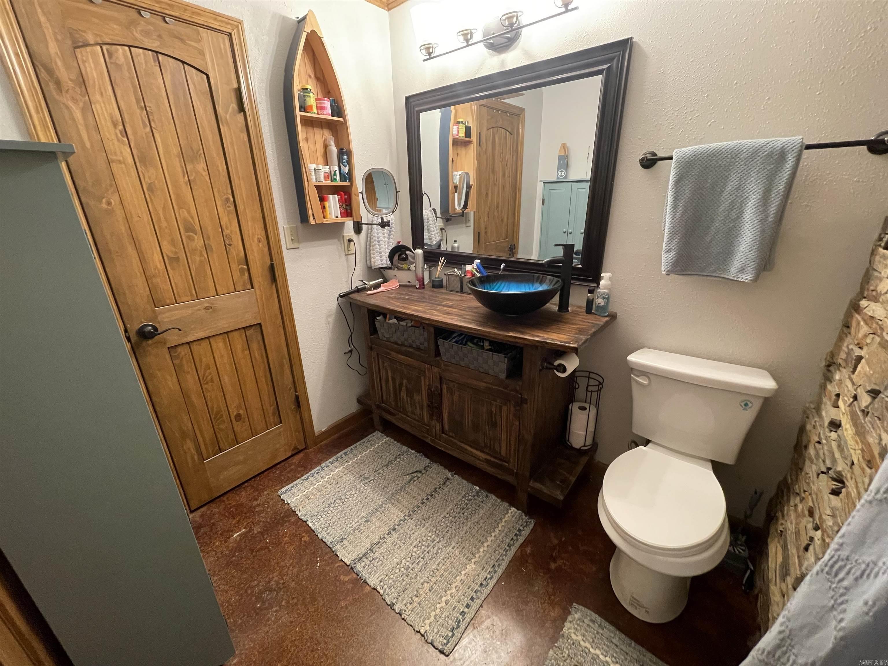 145 Howard Rd.  Higden, AR