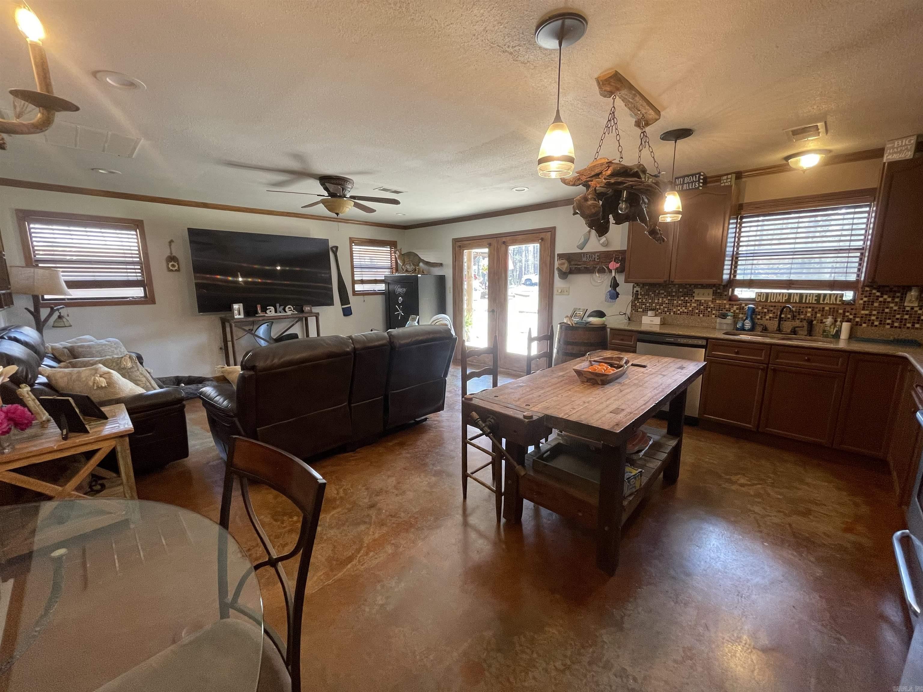 145 Howard Rd.  Higden, AR