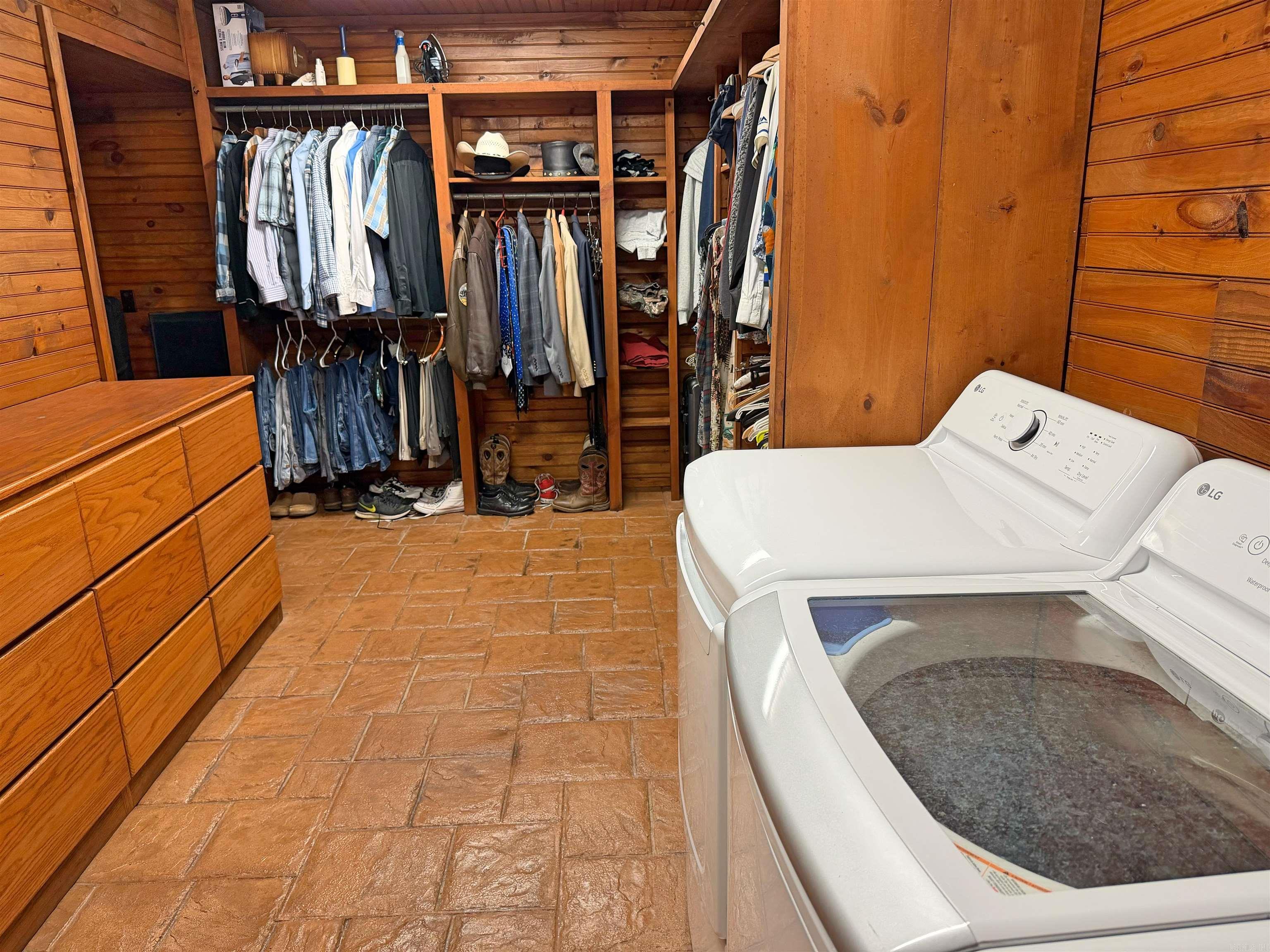 812 Pitard  Mountain View, AR