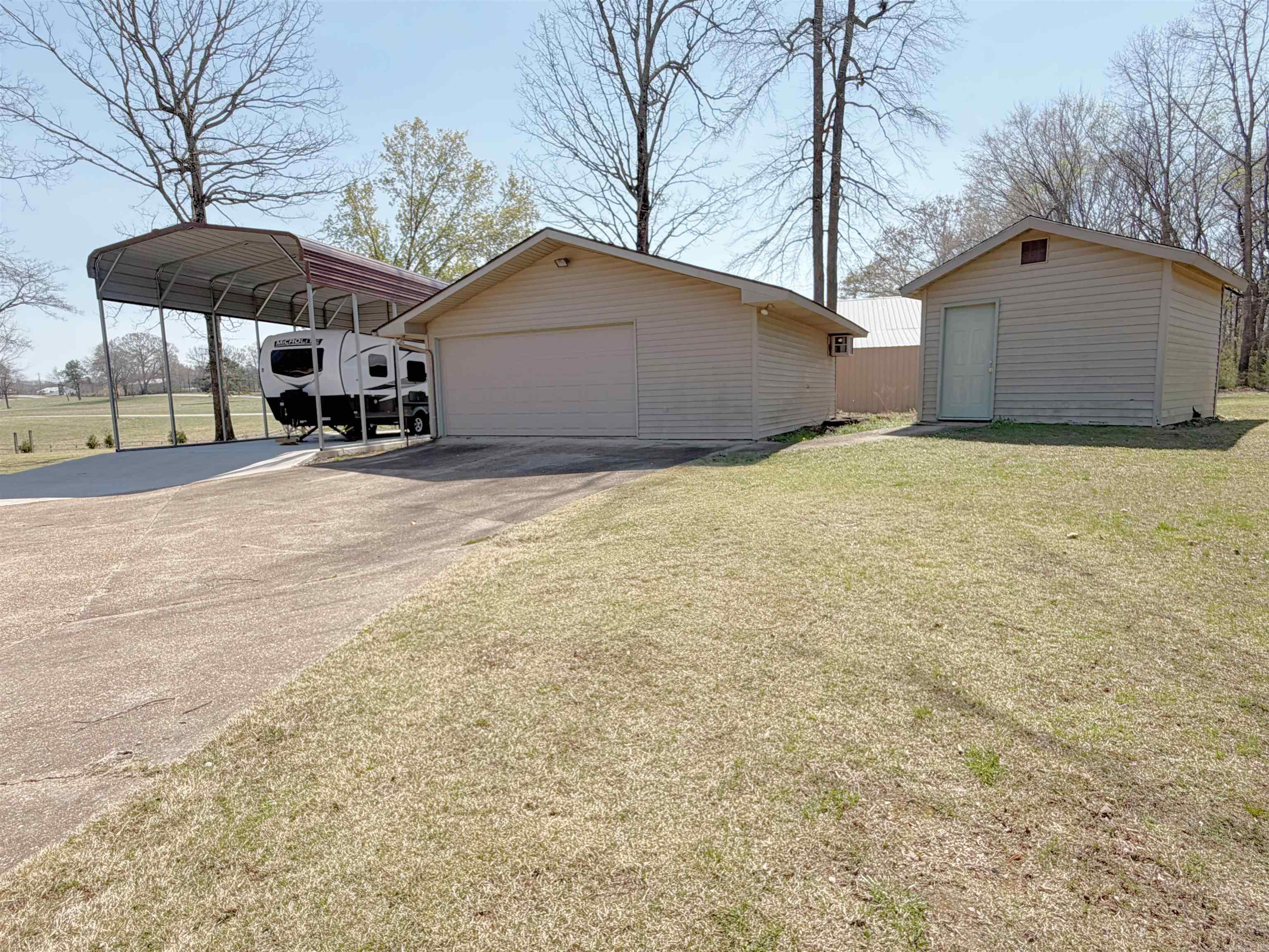 812 Pitard  Mountain View, AR