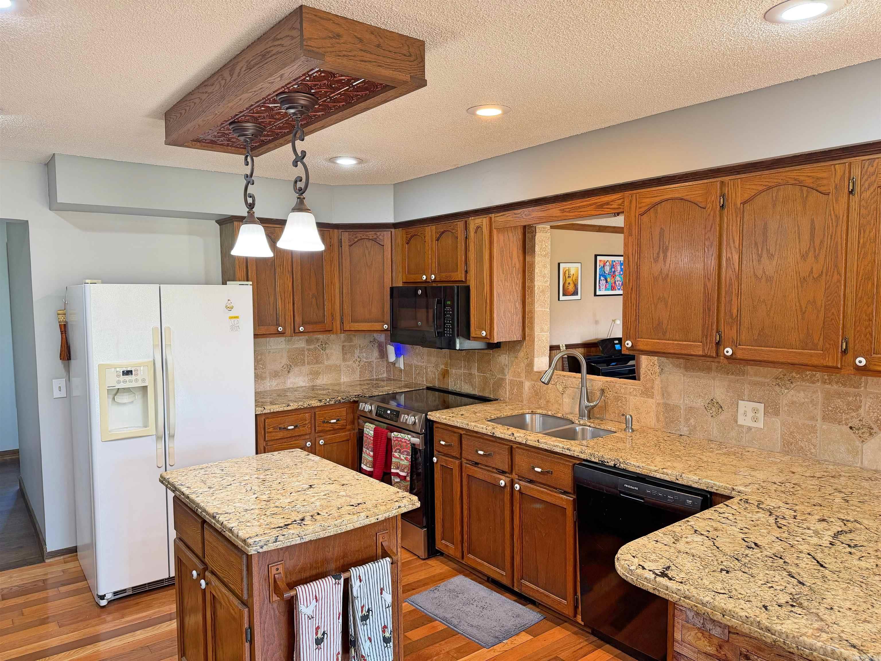 812 Pitard  Mountain View, AR