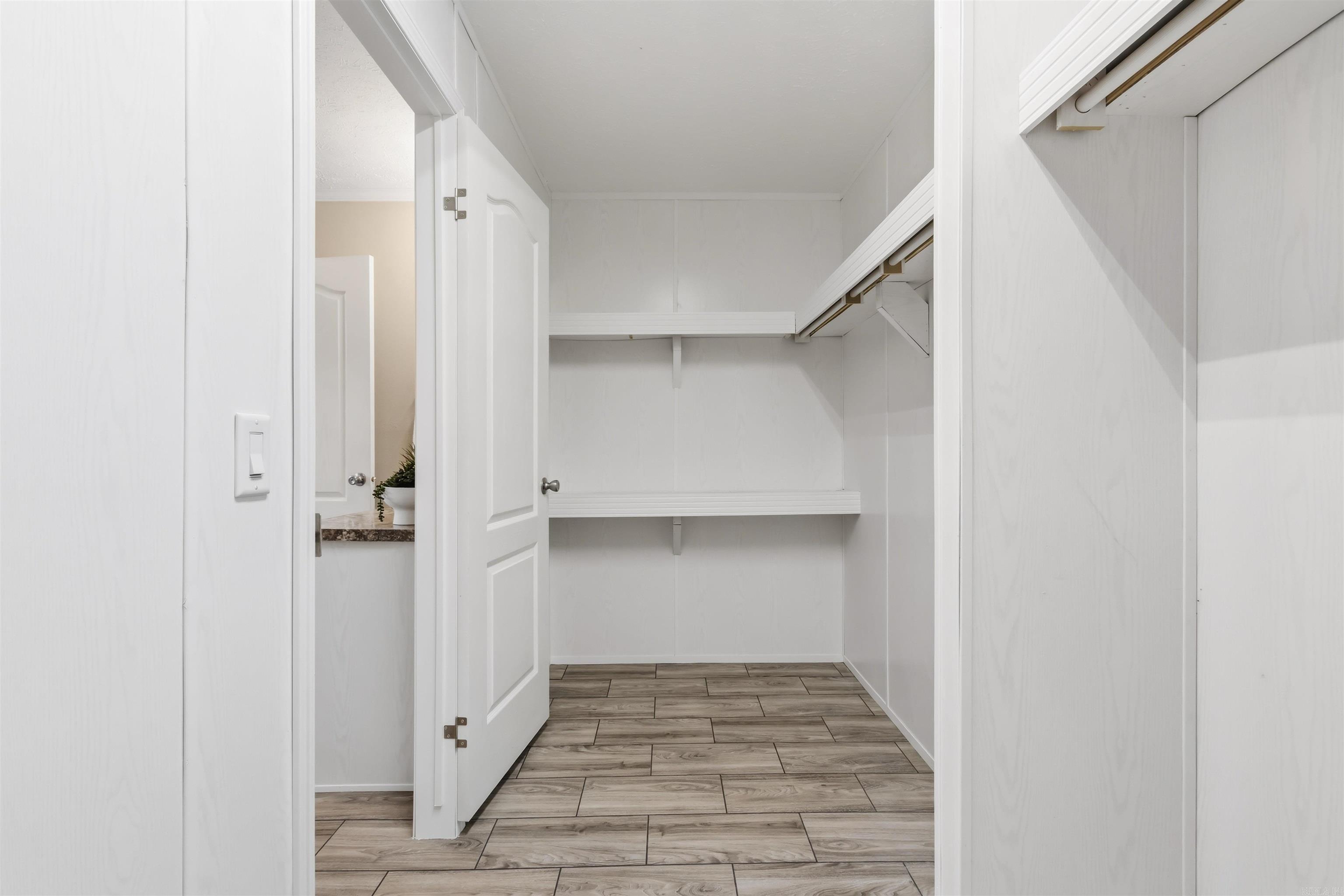 160 Oak Grove  Austin, AR