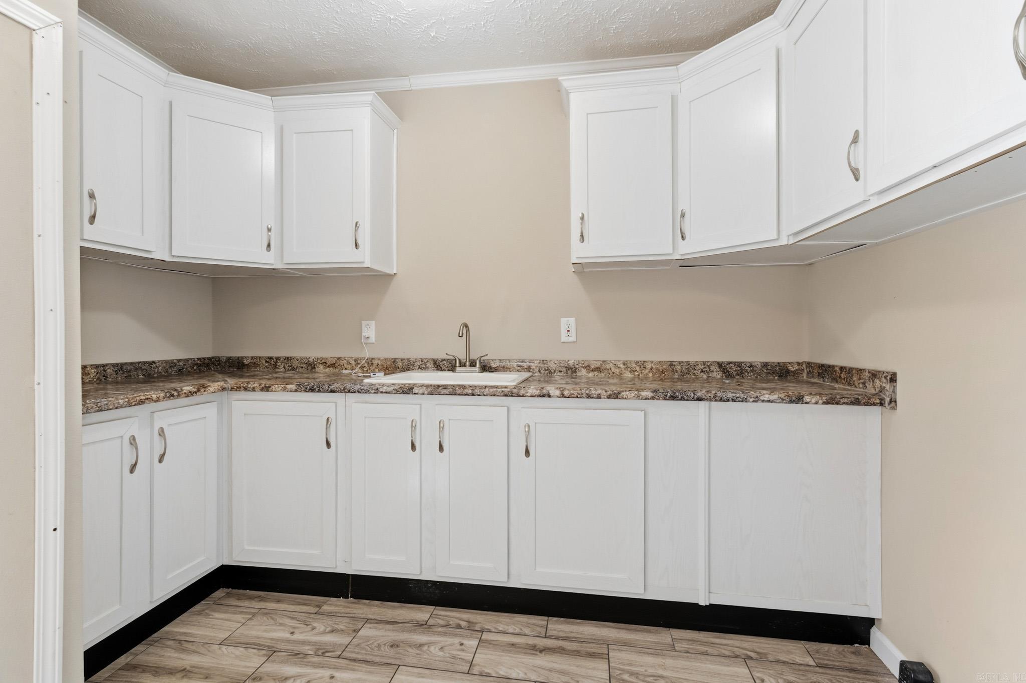 160 Oak Grove  Austin, AR