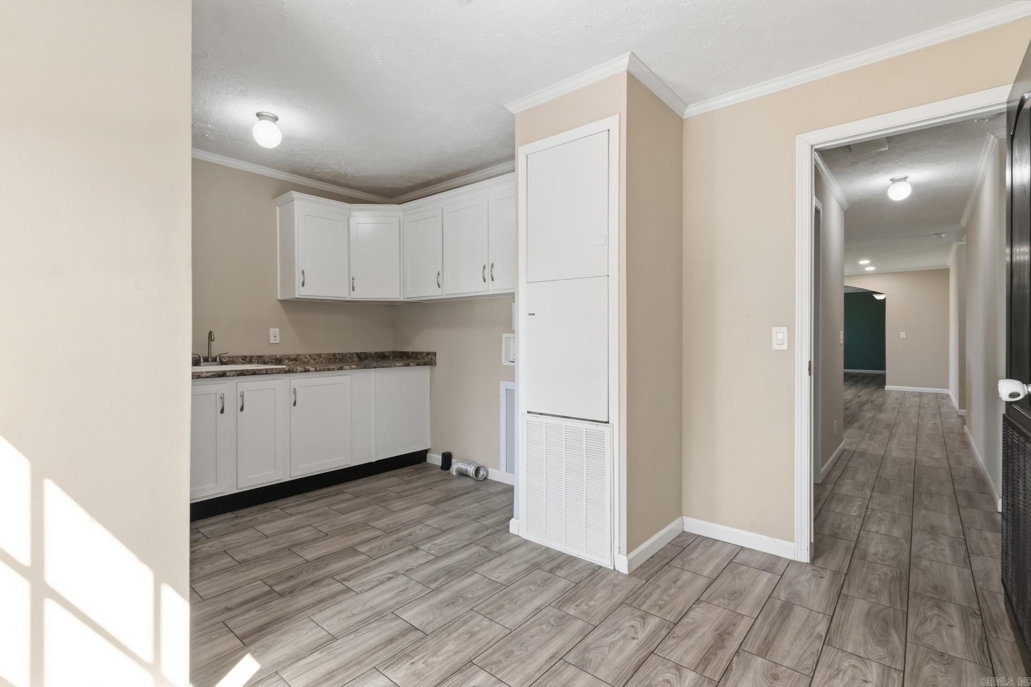 160 Oak Grove  Austin, AR