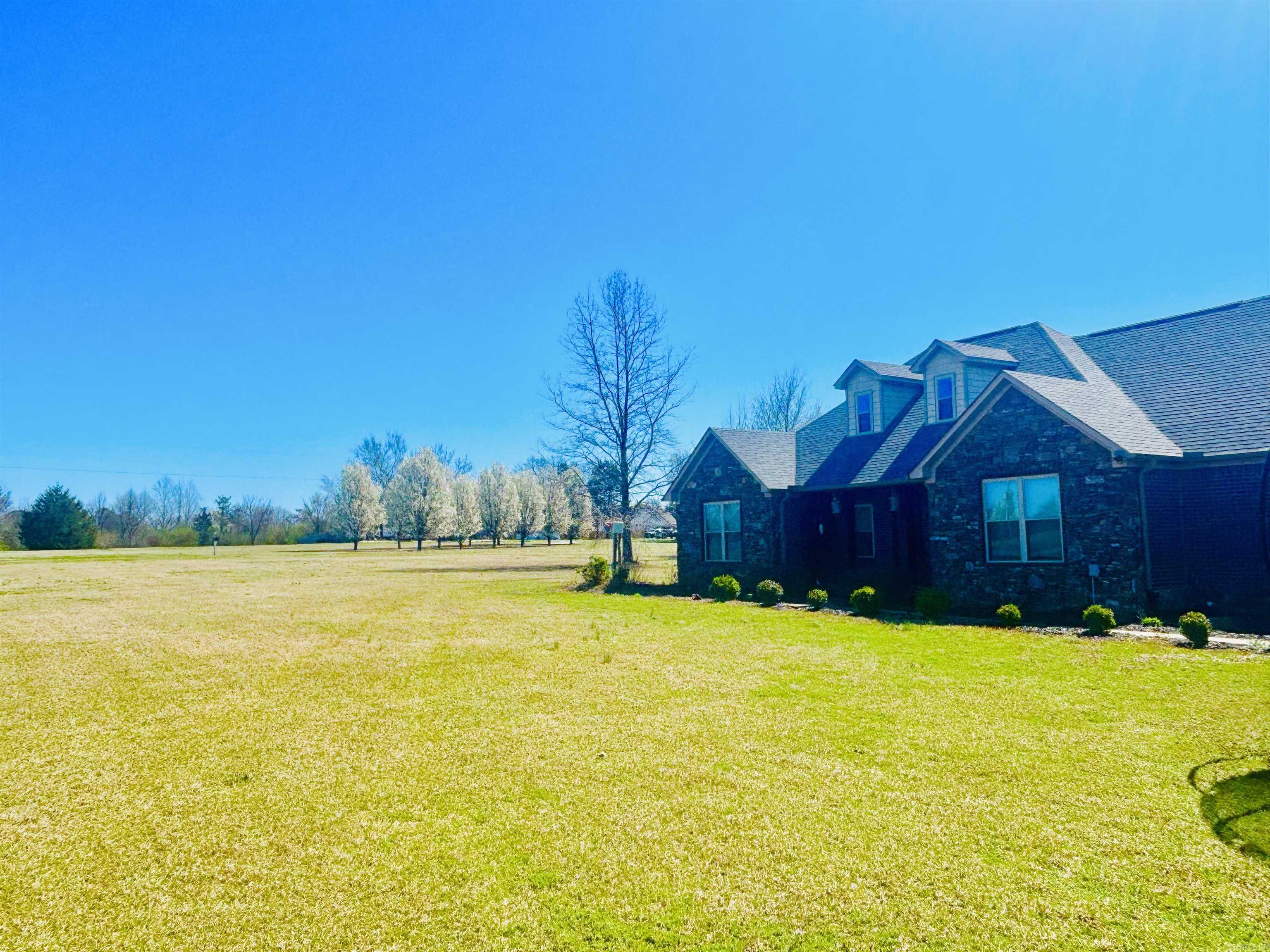 3 Dejarnett  Greenbrier, AR