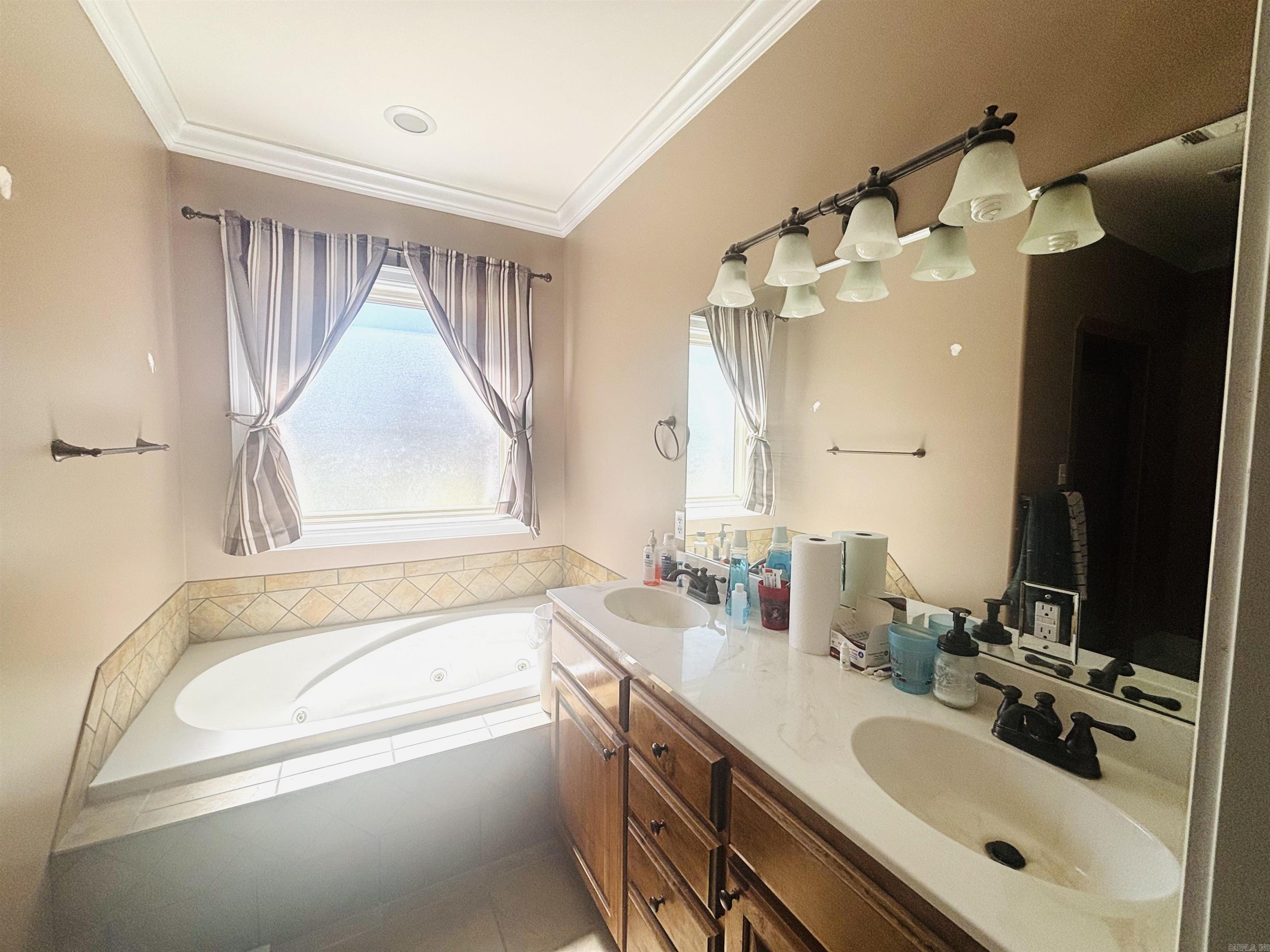 3 Dejarnett  Greenbrier, AR