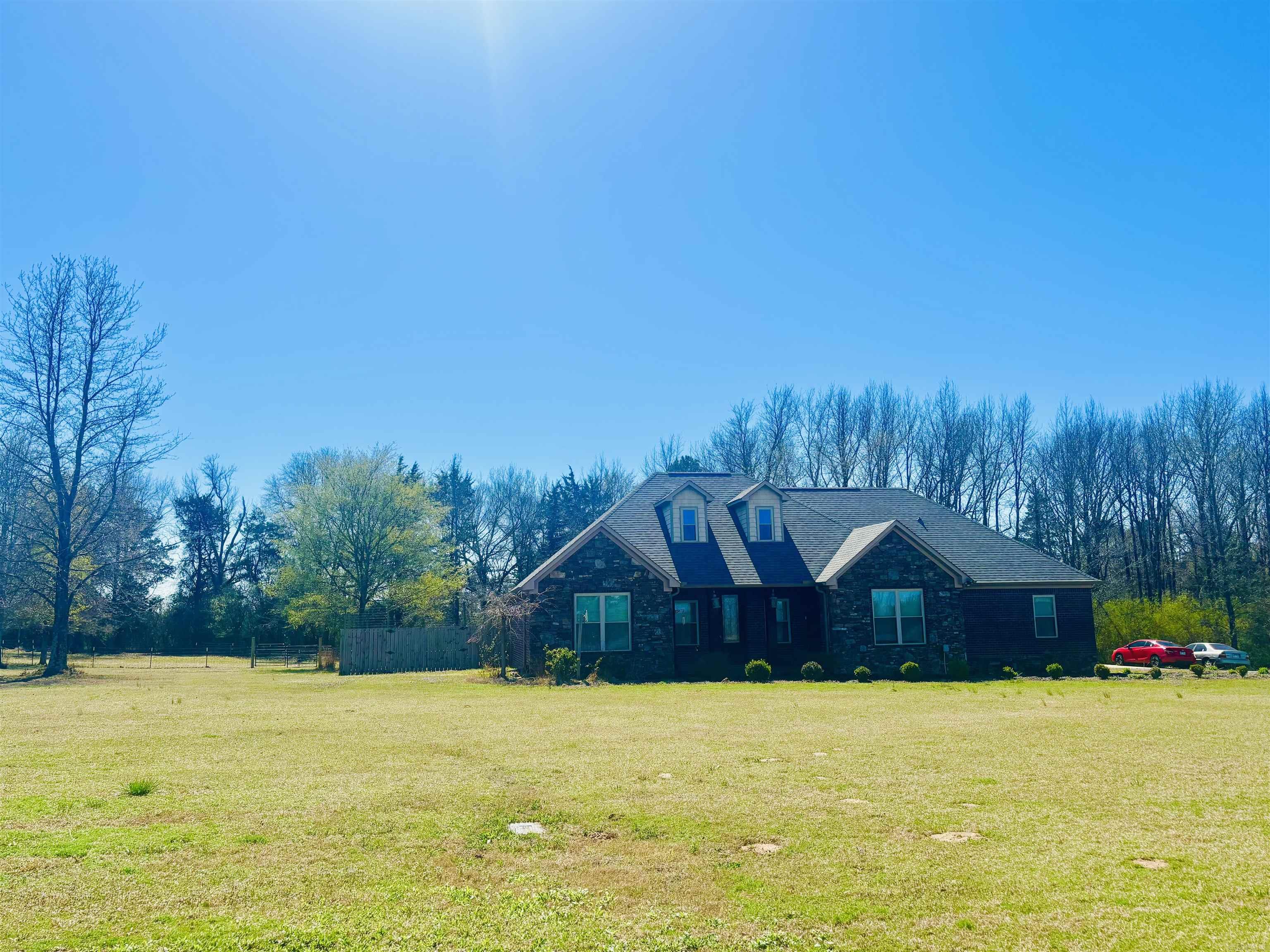 3 Dejarnett  Greenbrier, AR