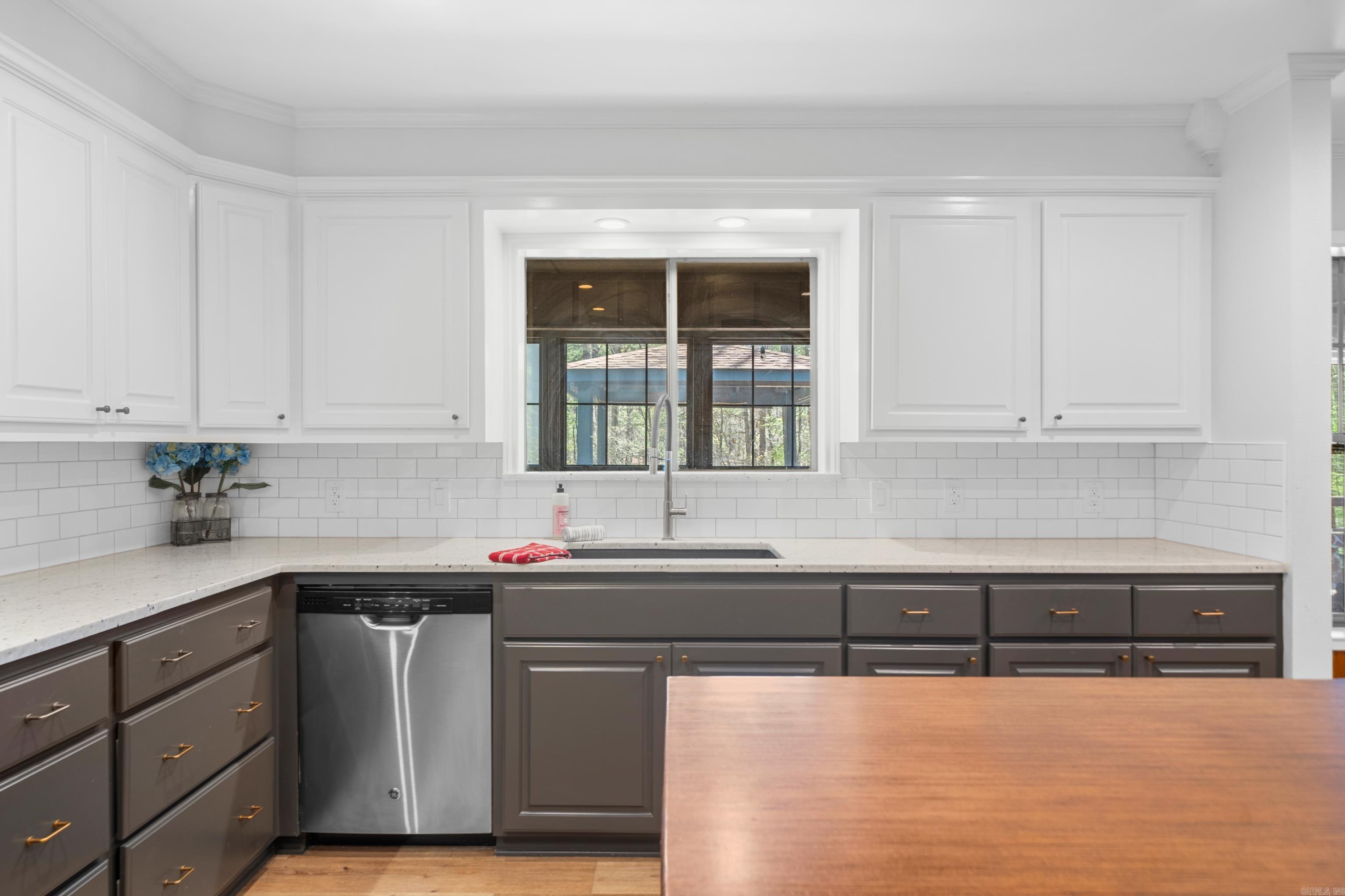 43 Memory Layne  Mount Ida, AR