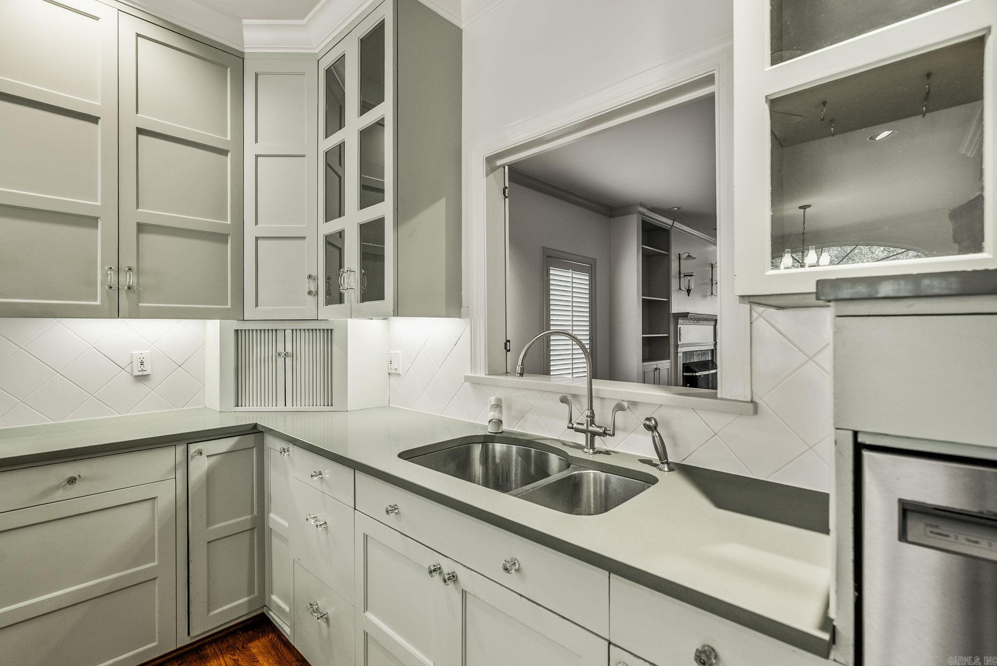 5300 Country Club  Little Rock, AR