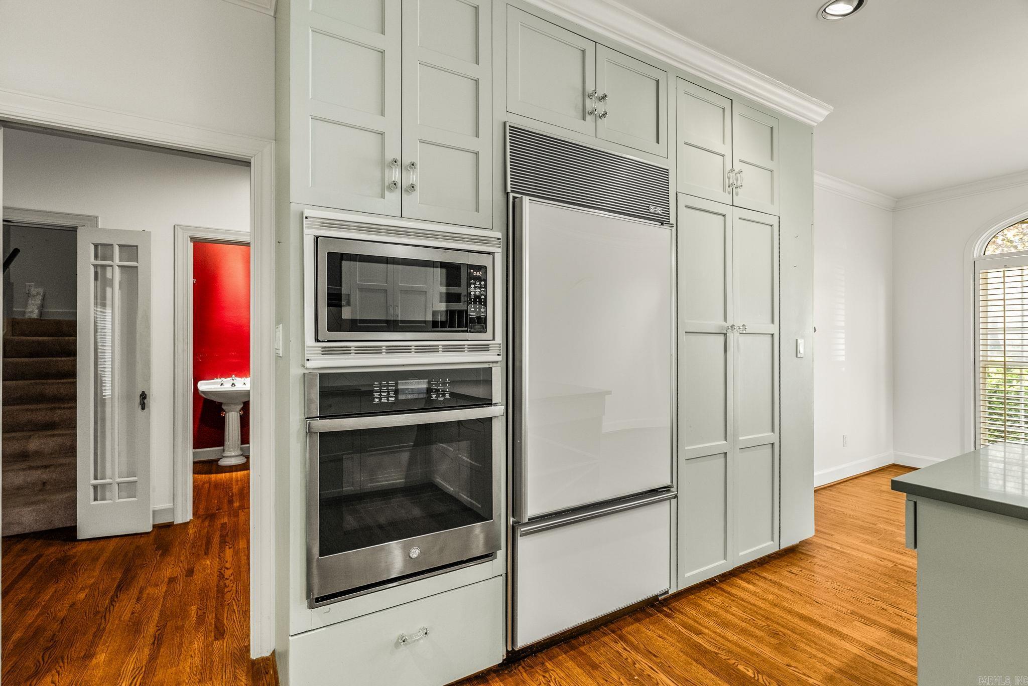 5300 Country Club  Little Rock, AR