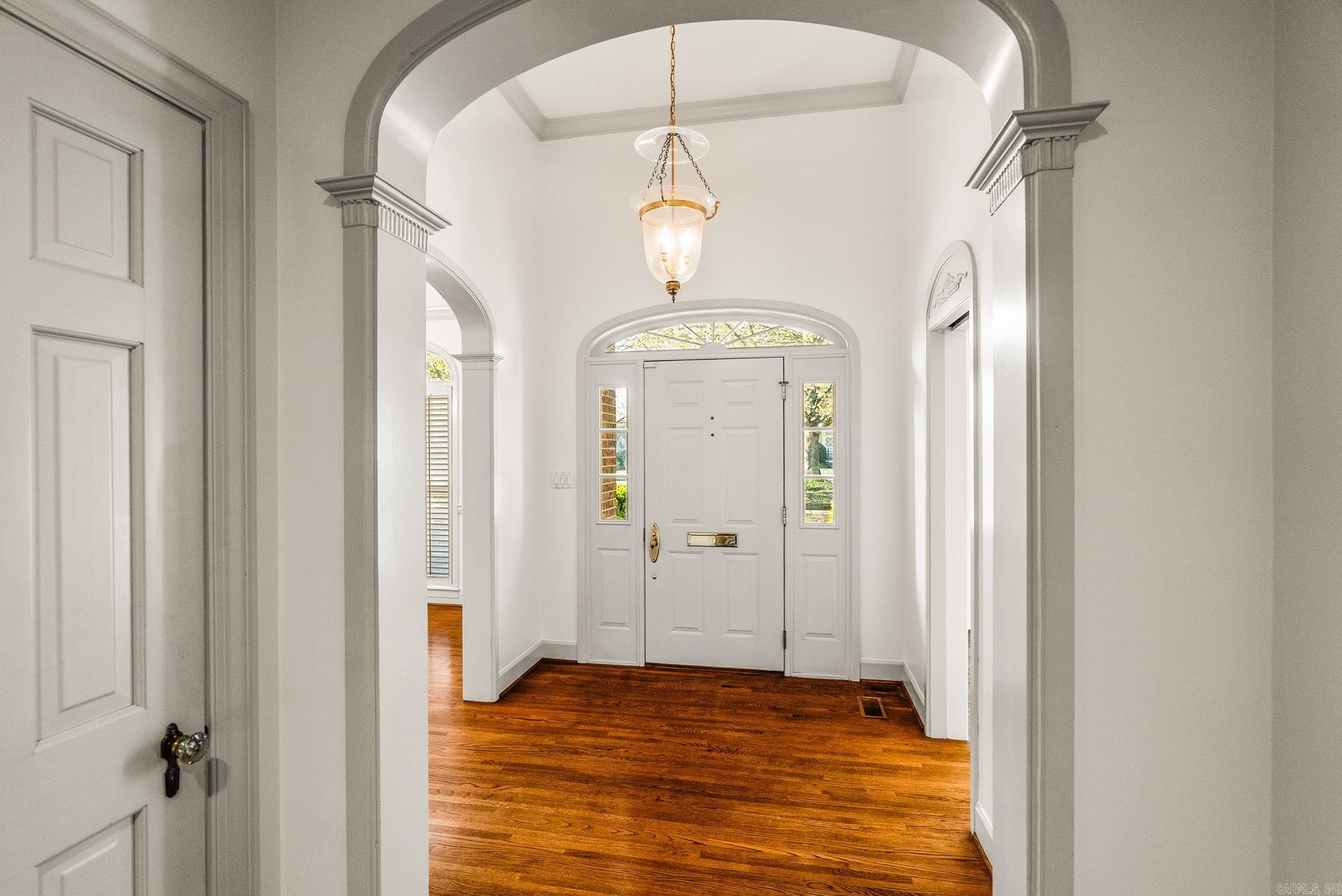 5300 Country Club  Little Rock, AR