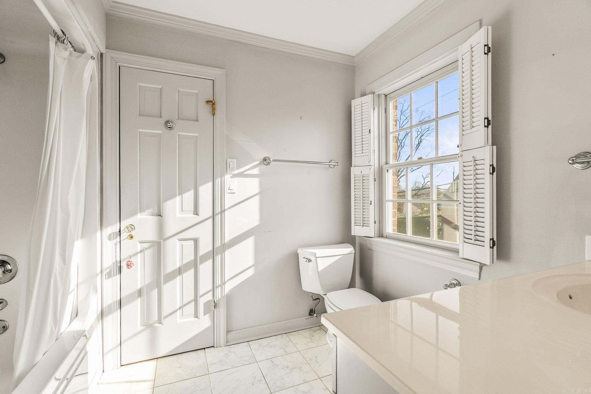 5300 Country Club  Little Rock, AR