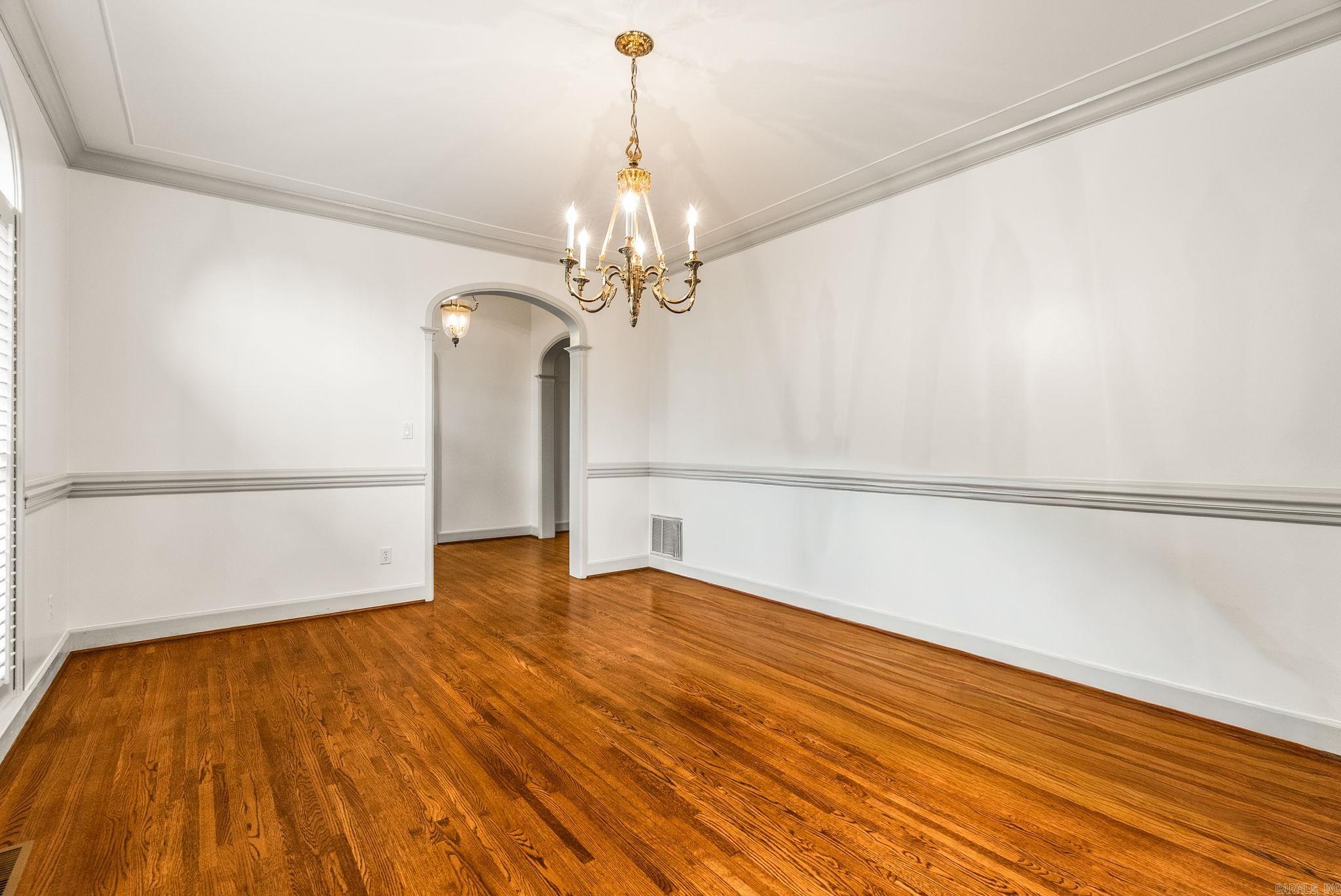 5300 Country Club  Little Rock, AR