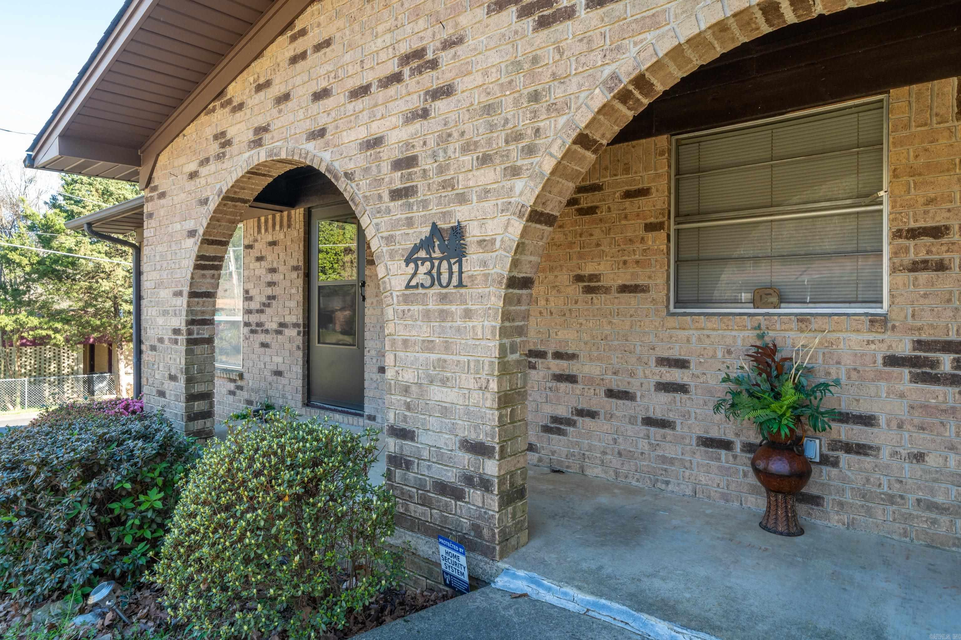 2301 Hobson  Hot Springs, AR