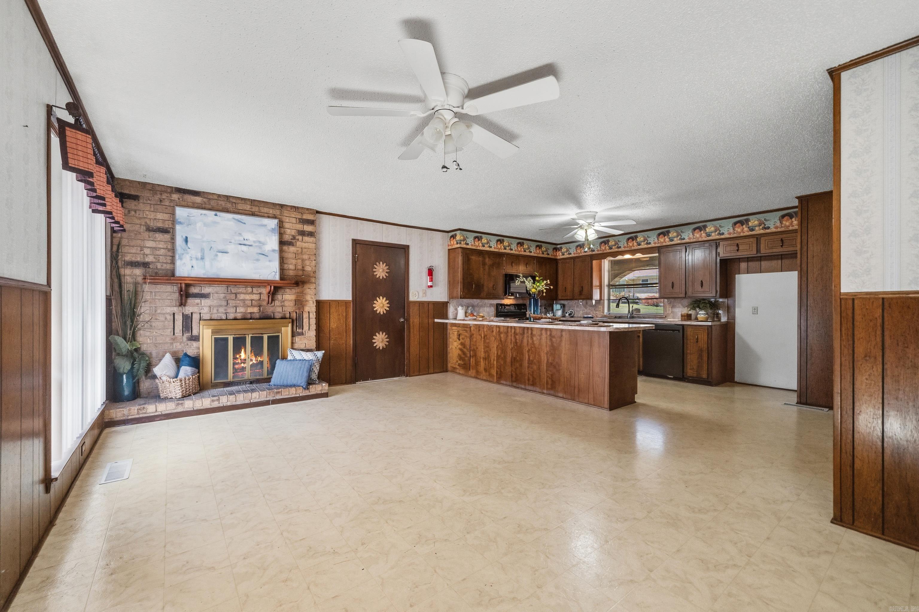 2301 Hobson  Hot Springs, AR