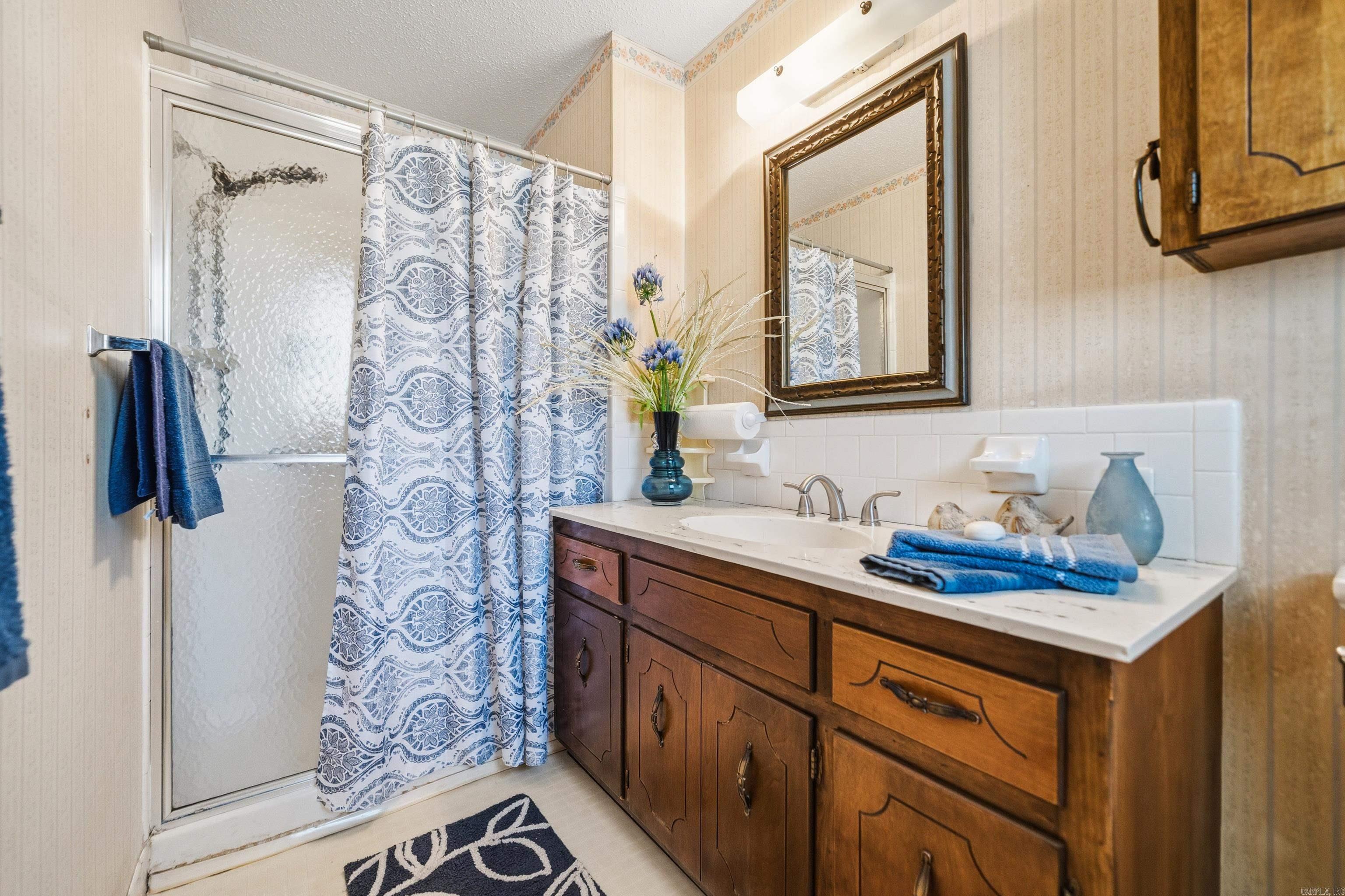 2301 Hobson  Hot Springs, AR