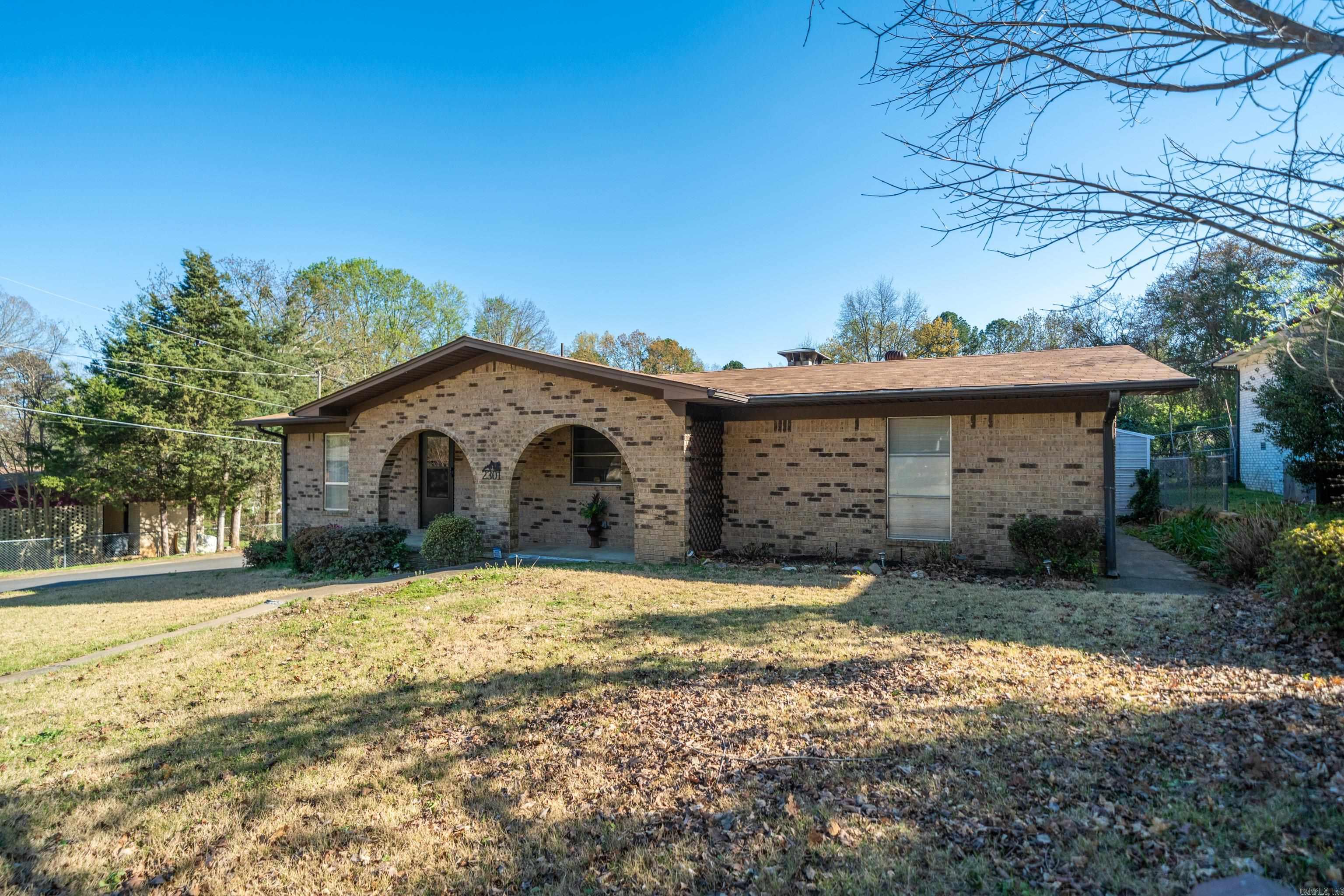 2301 Hobson  Hot Springs, AR