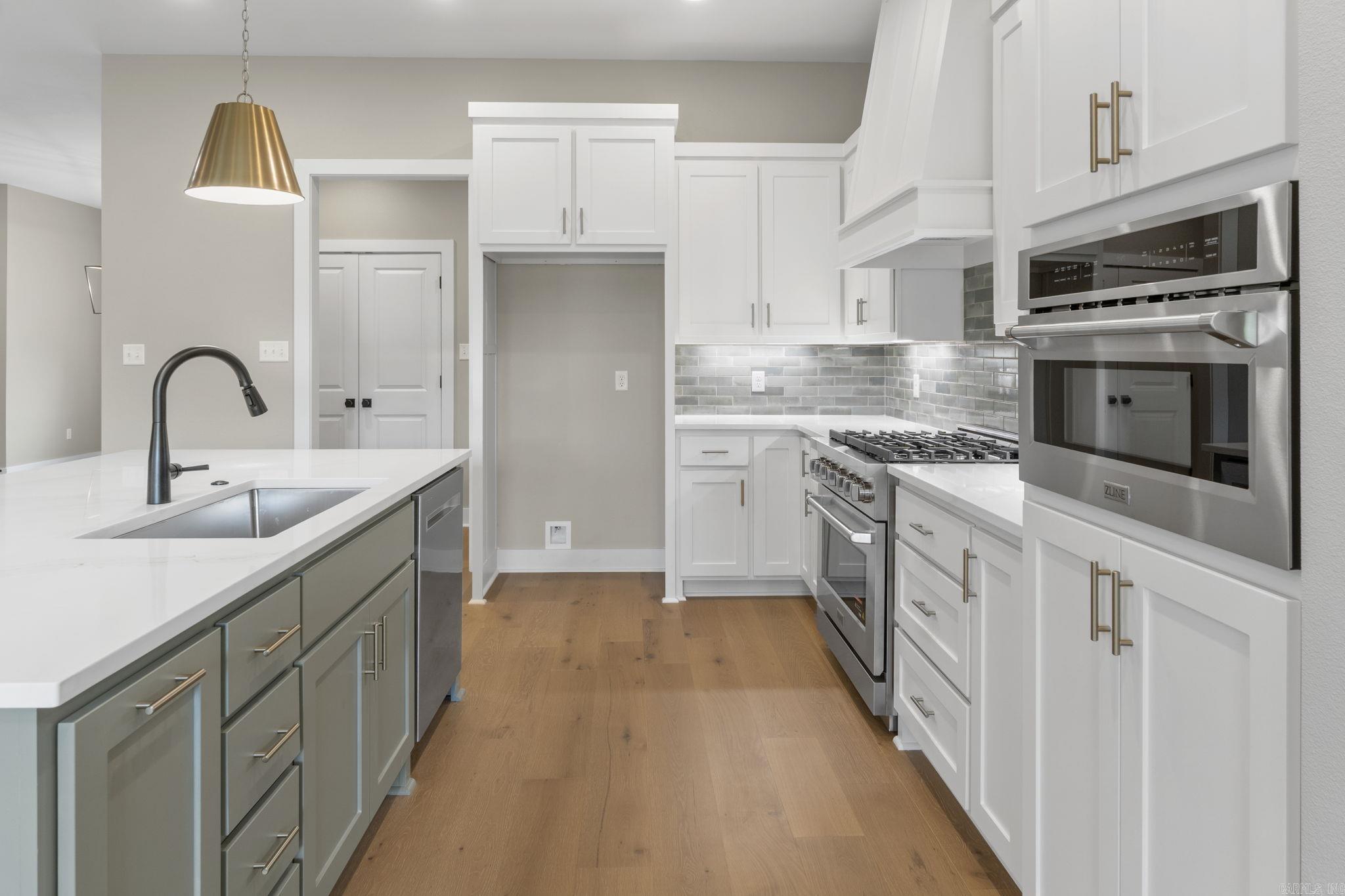 208 Middleton Place  Benton, AR