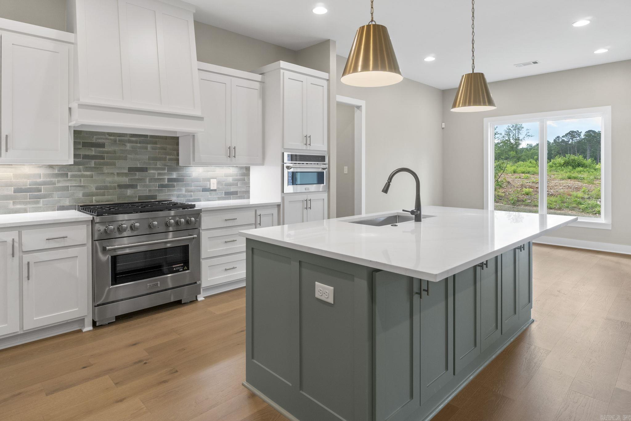 208 Middleton Place  Benton, AR