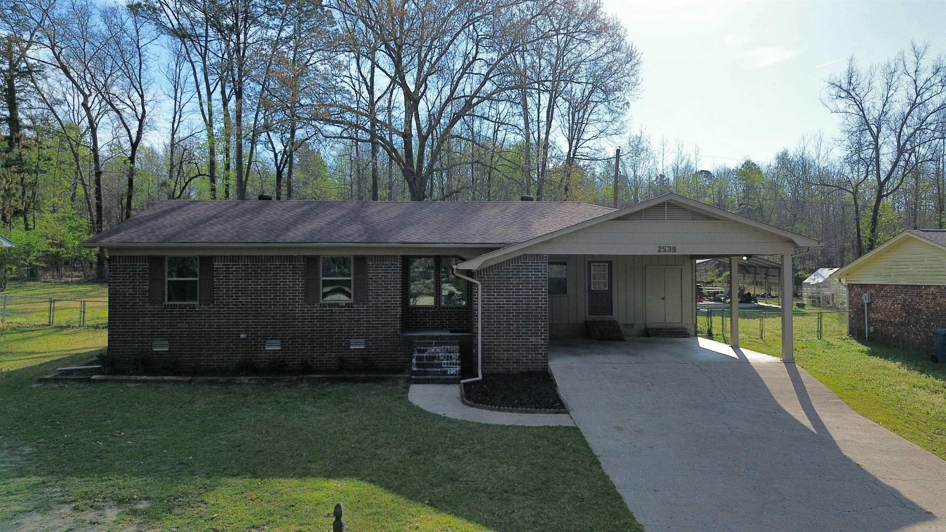2539 Oakwood  Malvern, AR