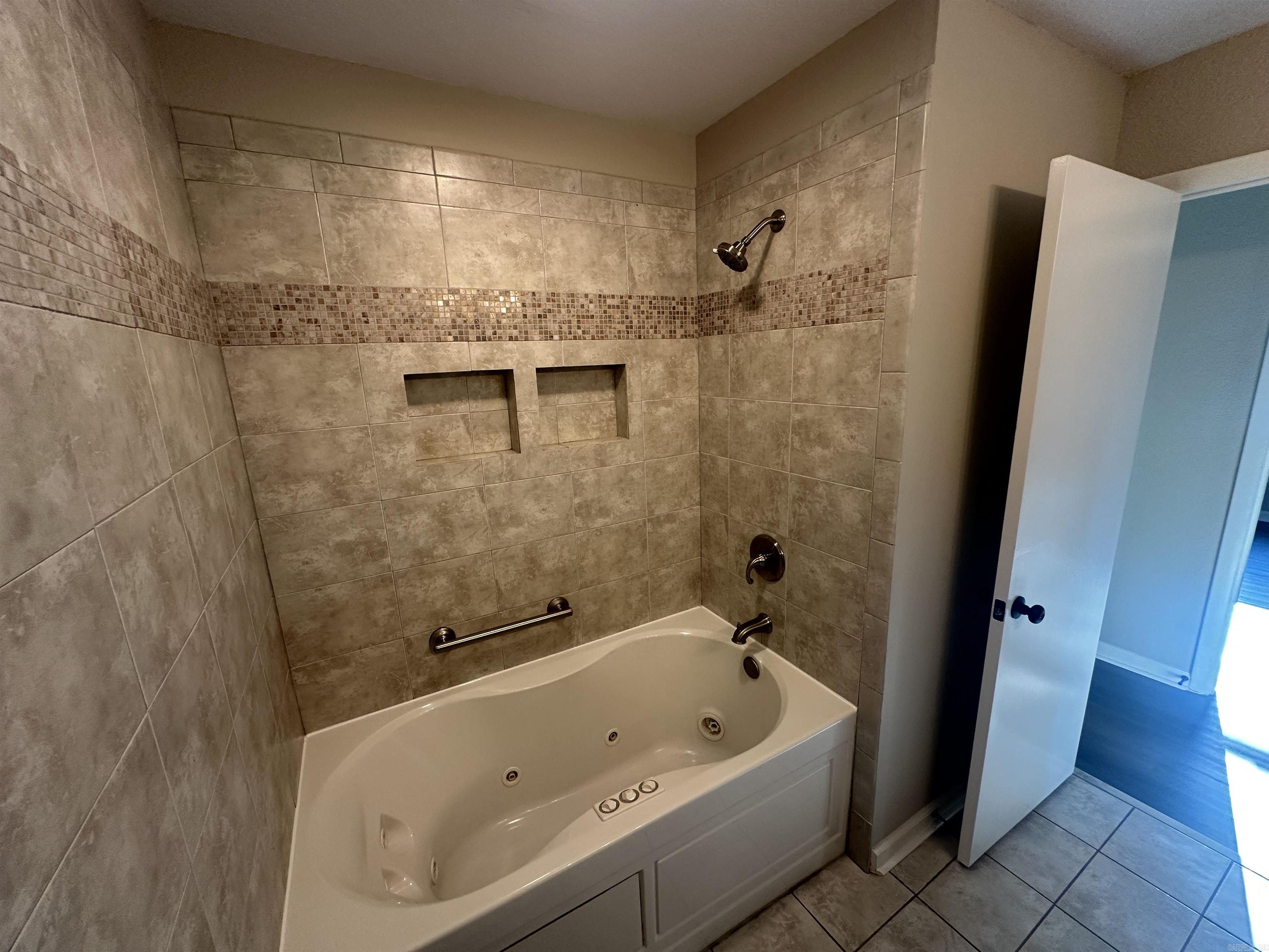 2539 Oakwood  Malvern, AR