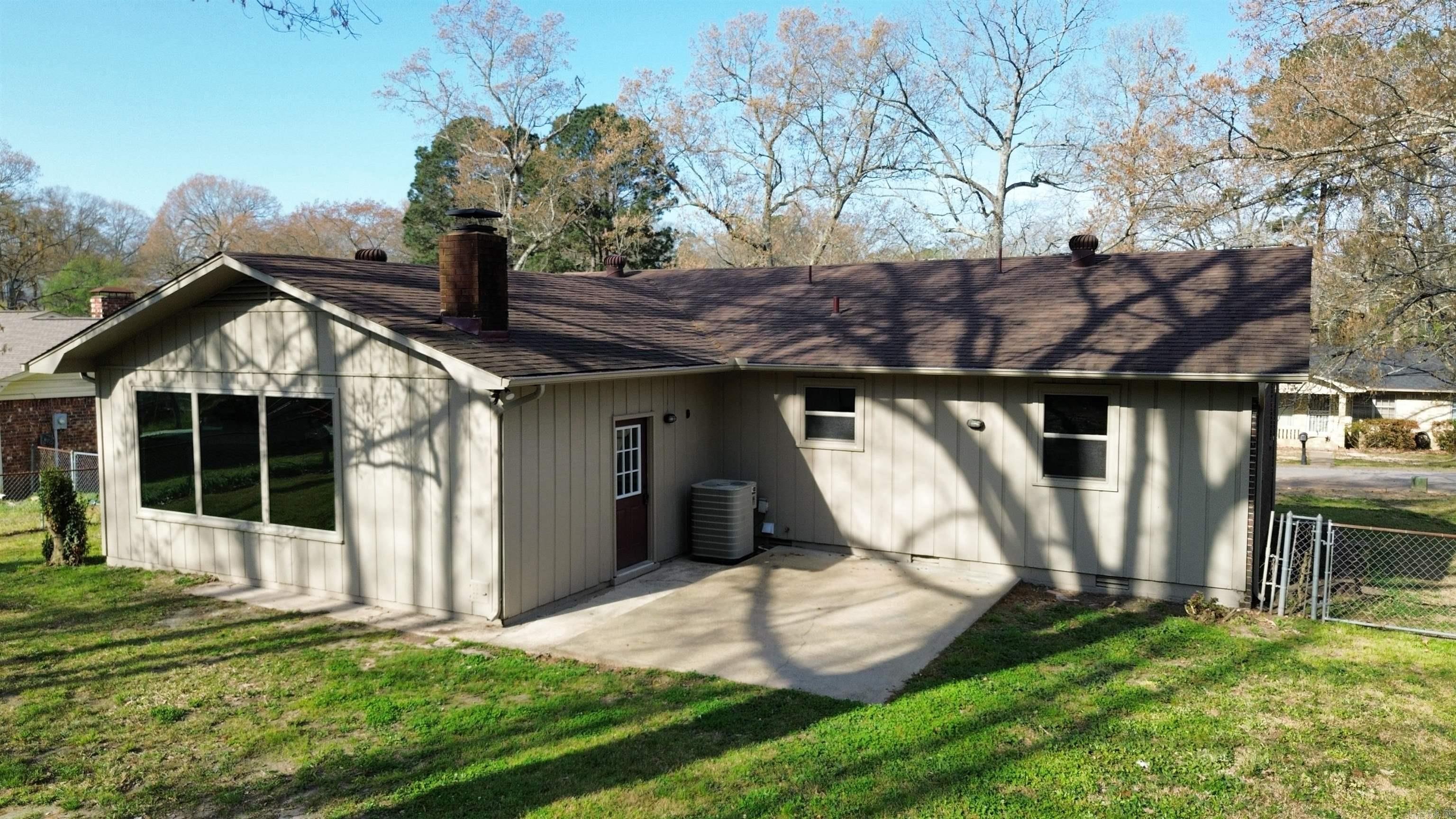 2539 Oakwood  Malvern, AR