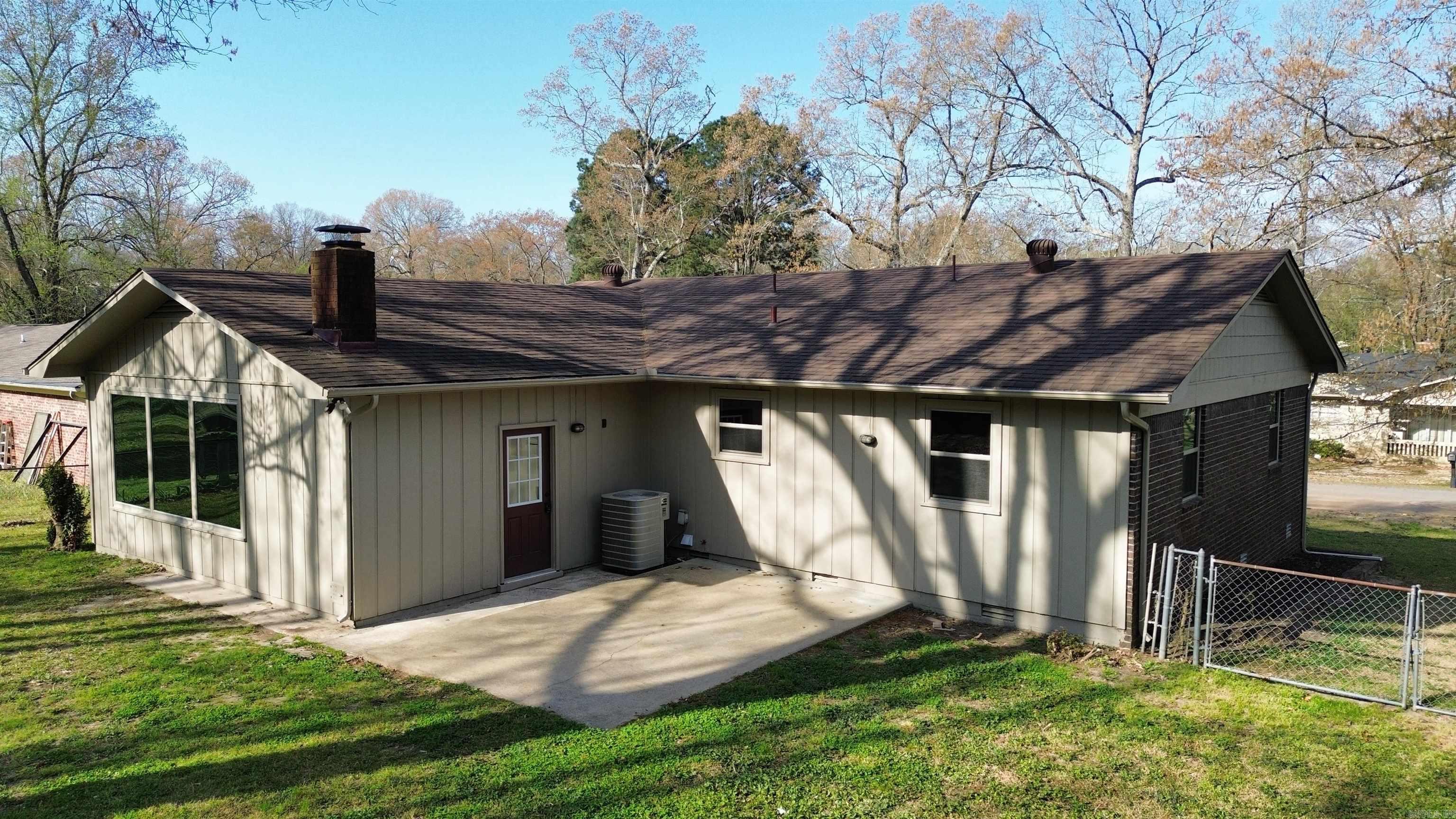 2539 Oakwood  Malvern, AR