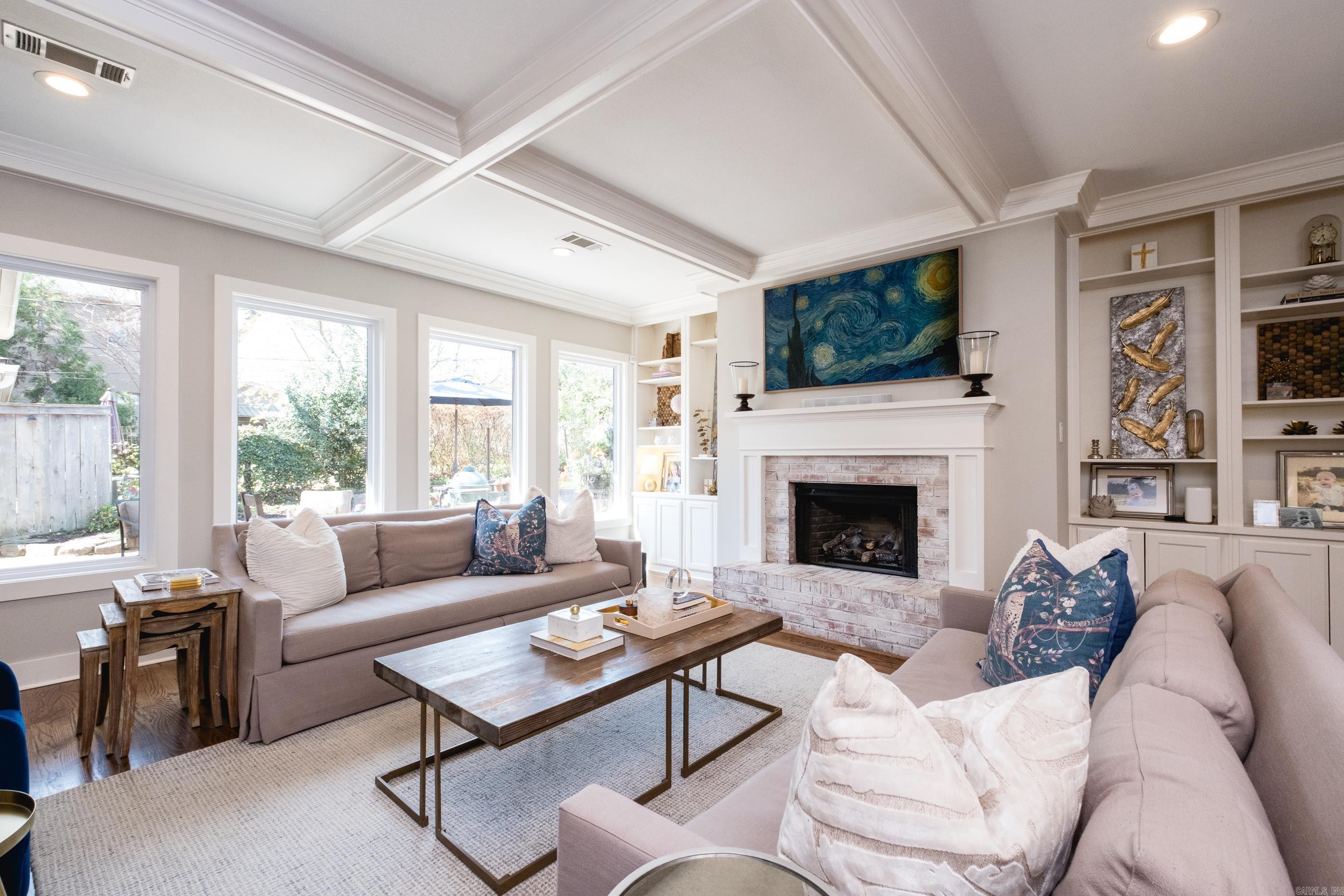 5810 S Country Club  Little Rock, AR