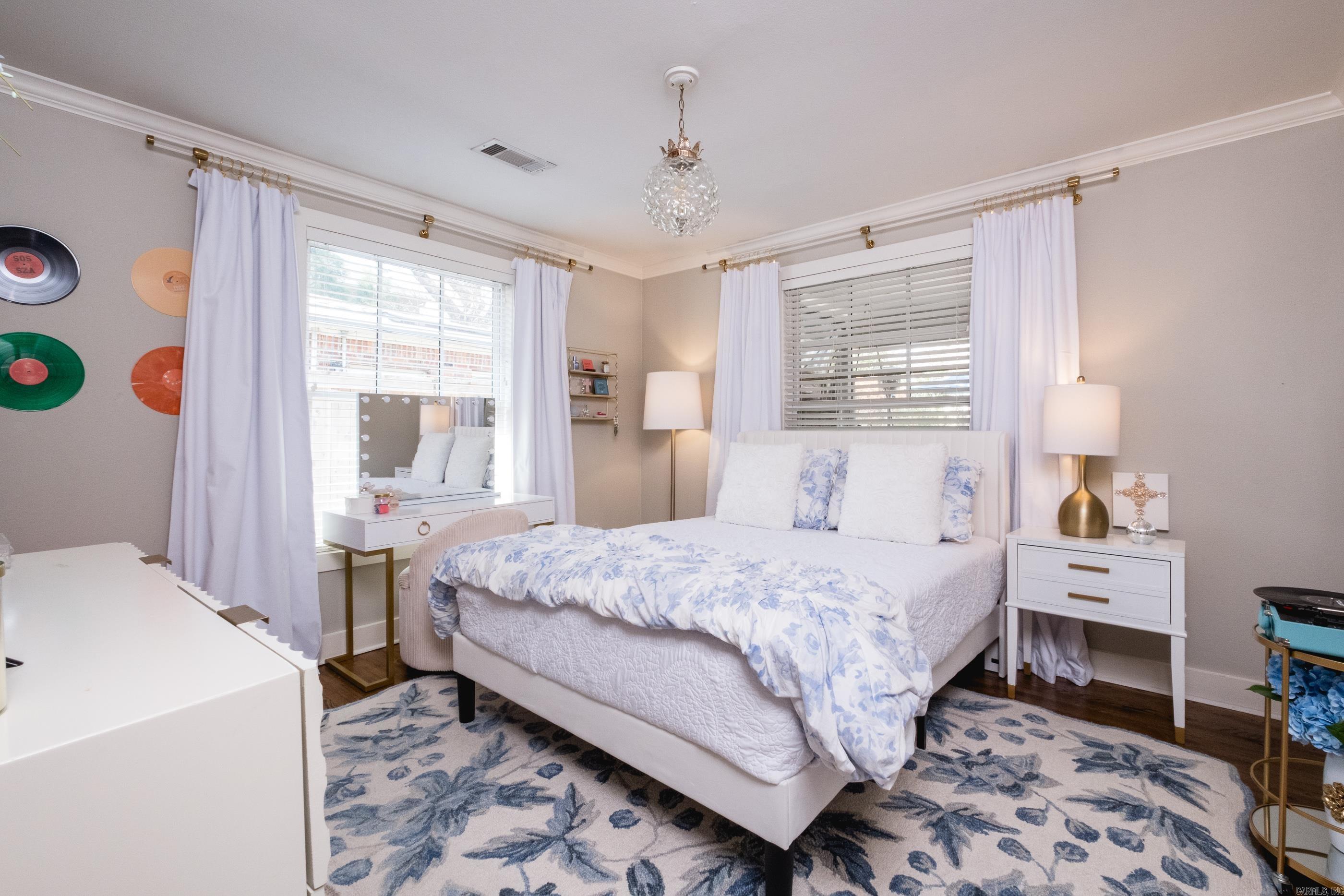 5810 S Country Club  Little Rock, AR