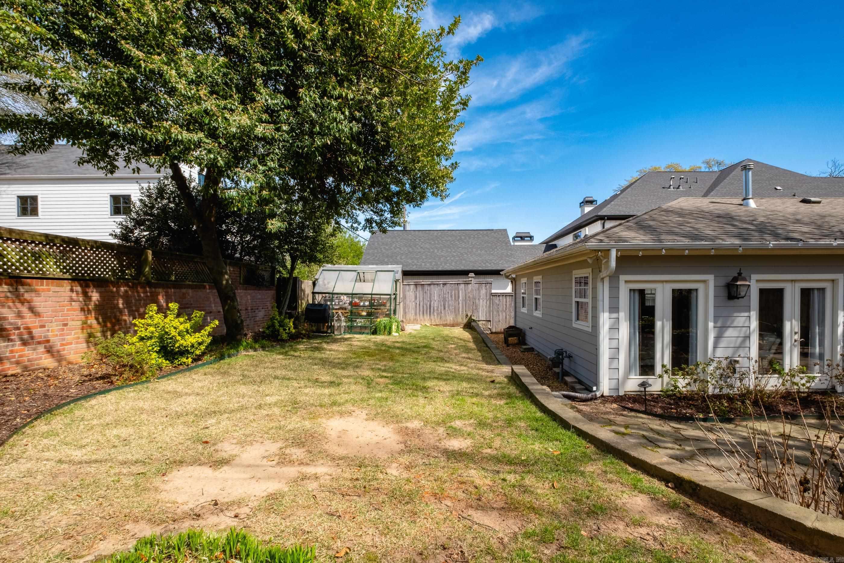 5810 S Country Club  Little Rock, AR