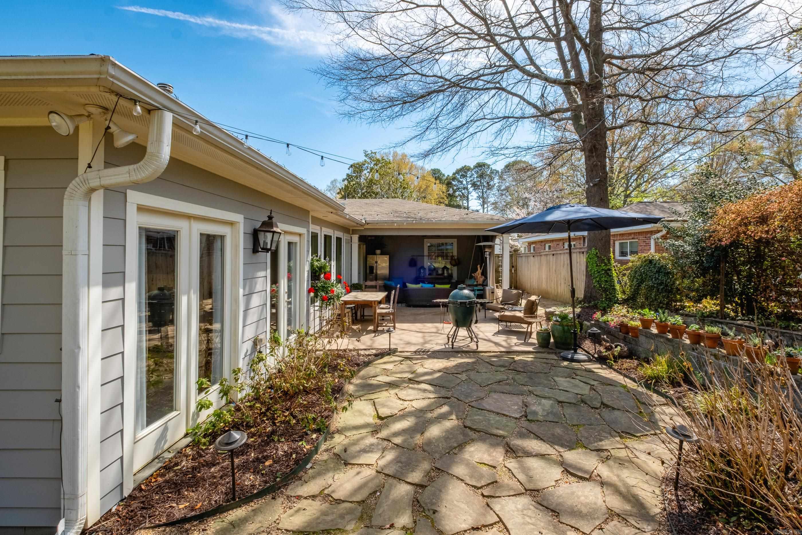 5810 S Country Club  Little Rock, AR