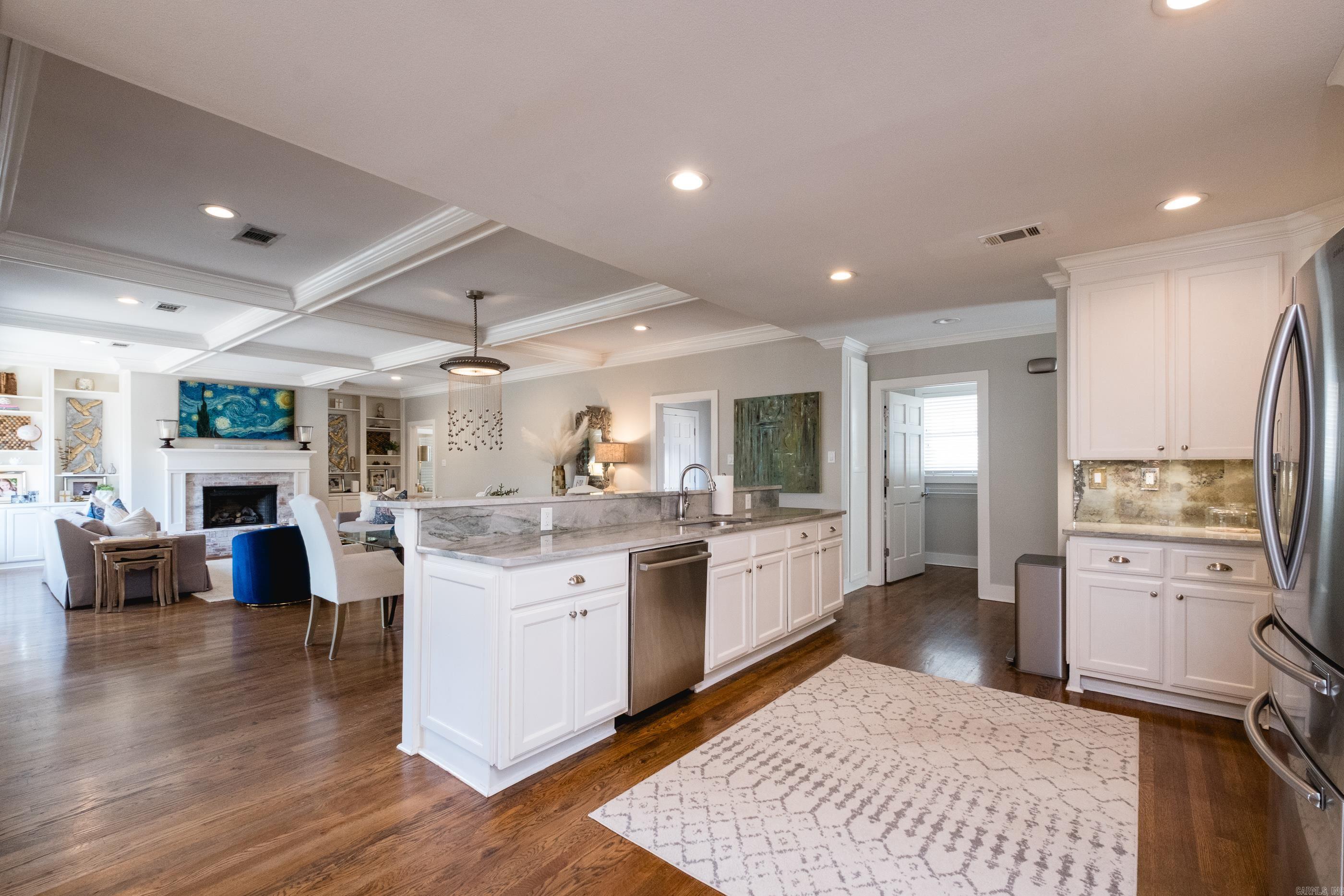 5810 S Country Club  Little Rock, AR