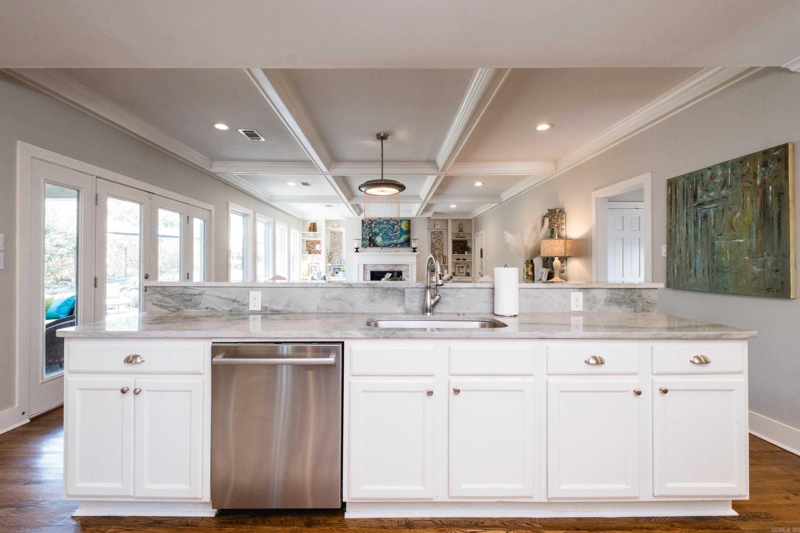 5810 S Country Club  Little Rock, AR