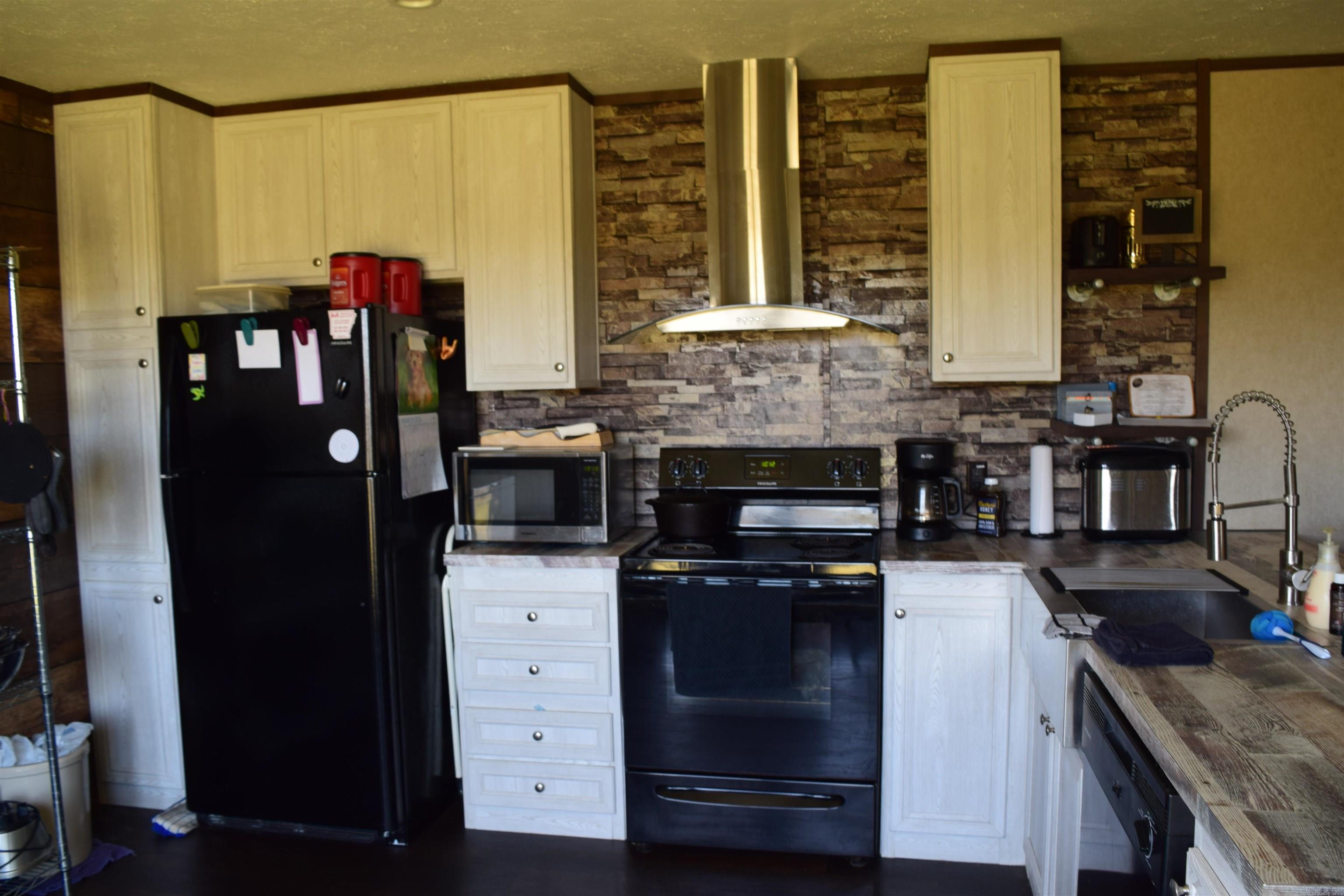 111 Suviaz  Bald Knob, AR