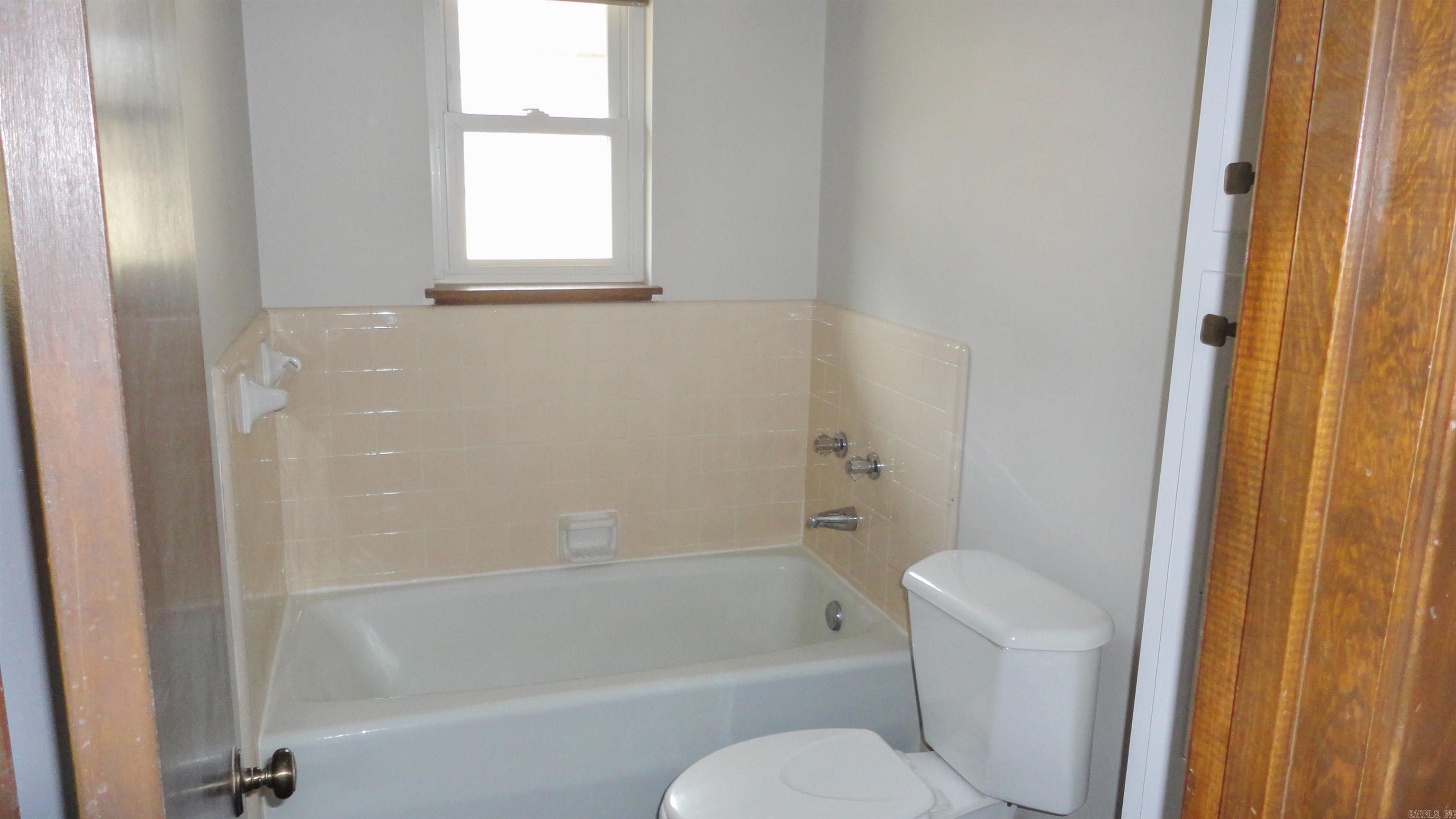 2413 Cook  White Hall, AR