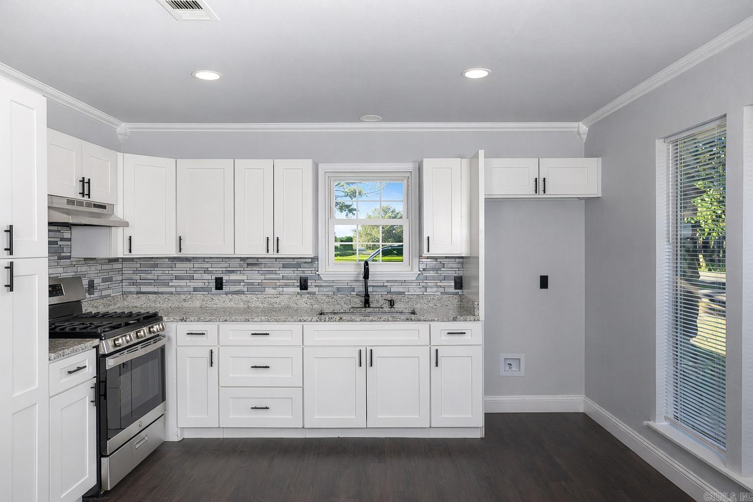 3602 Mobile  Pine Bluff, AR