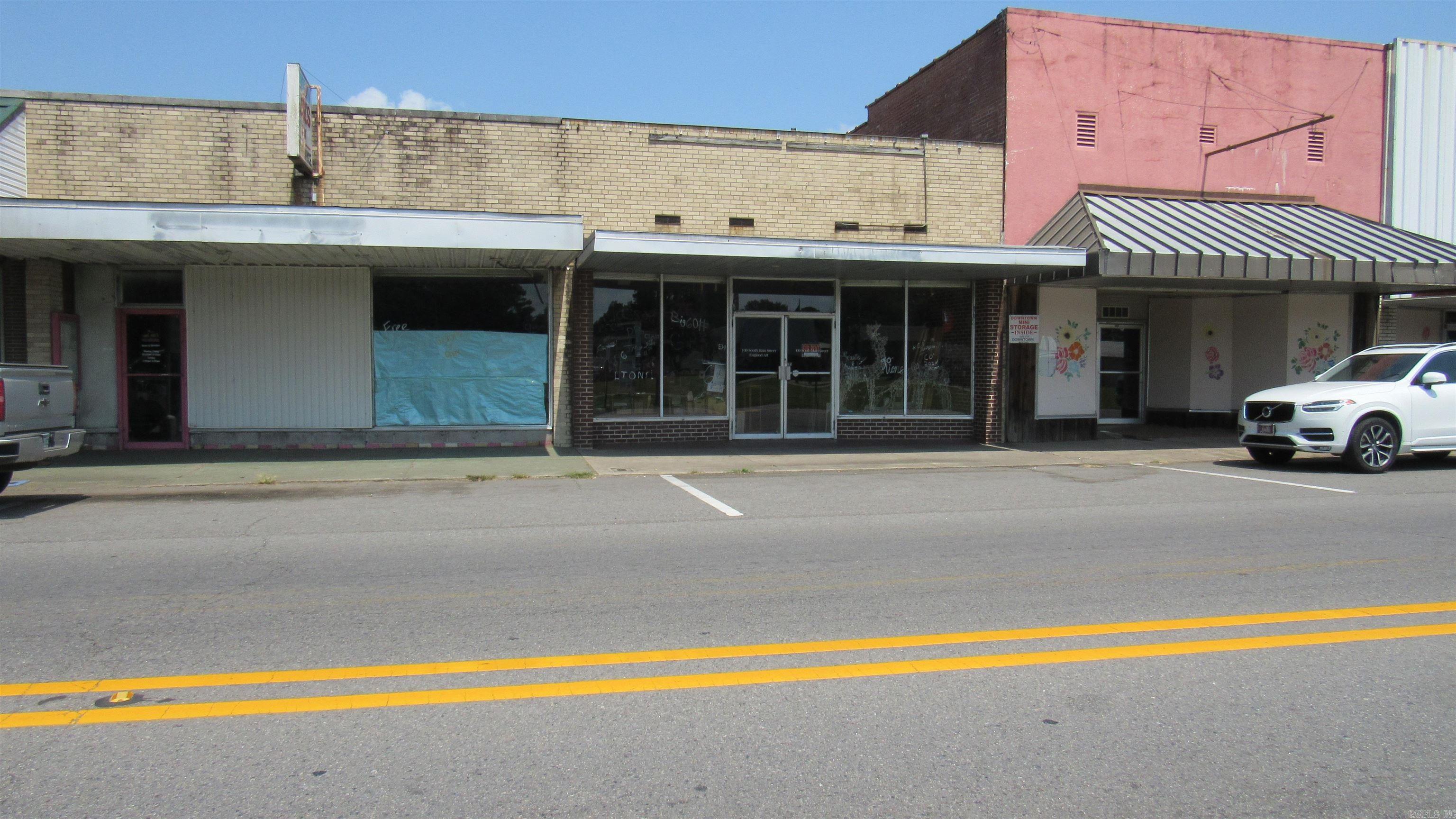 109 S Main  England, AR