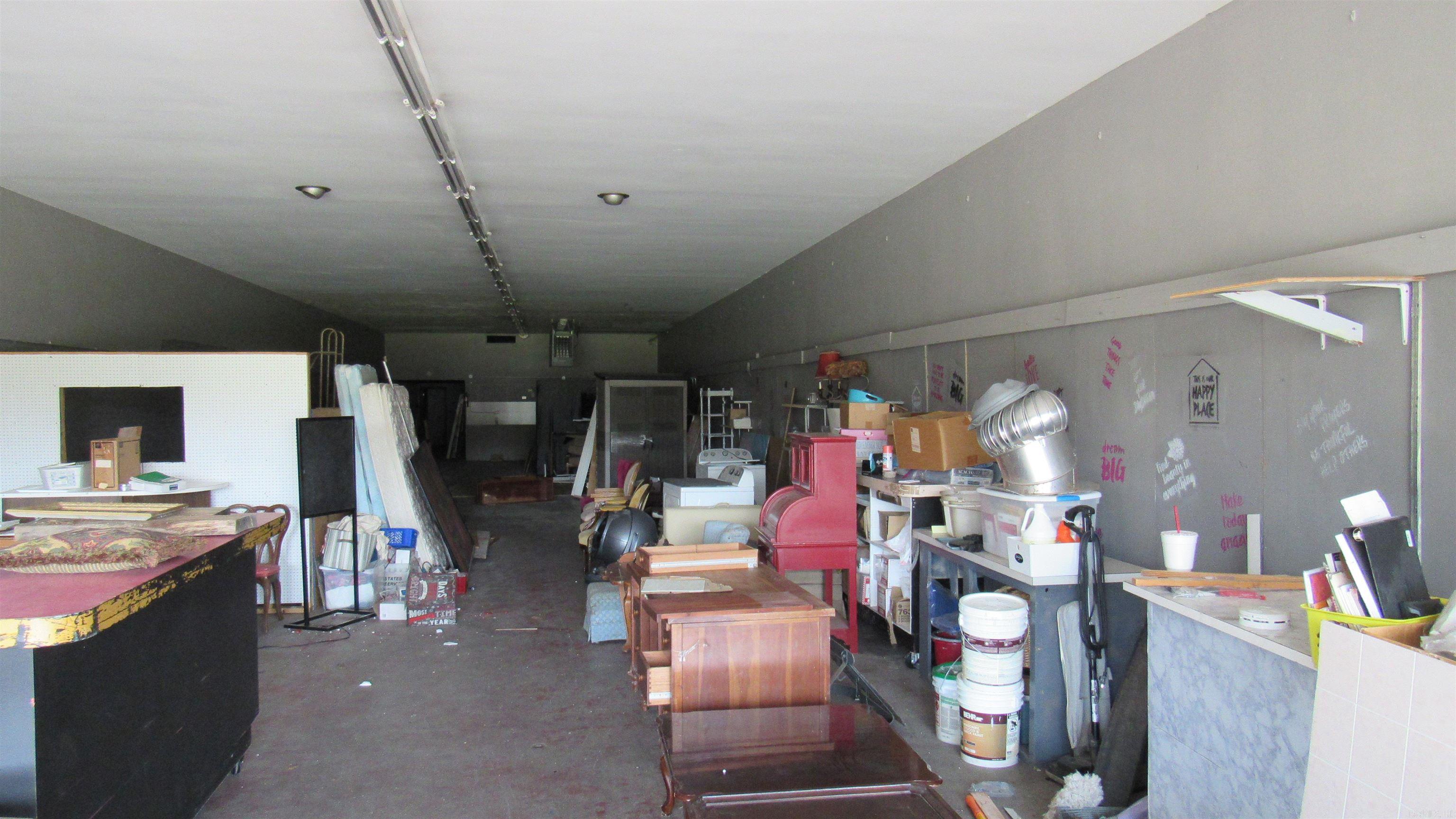 109 S Main  England, AR