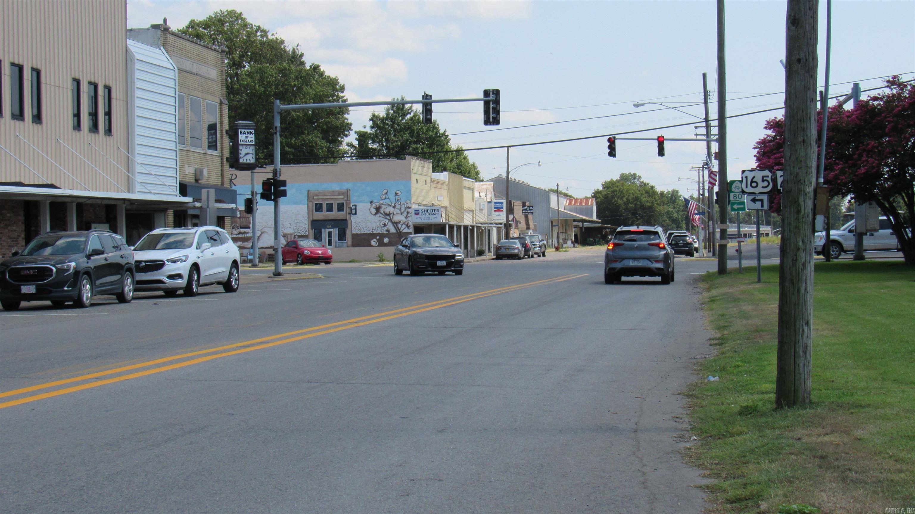 109 S Main  England, AR