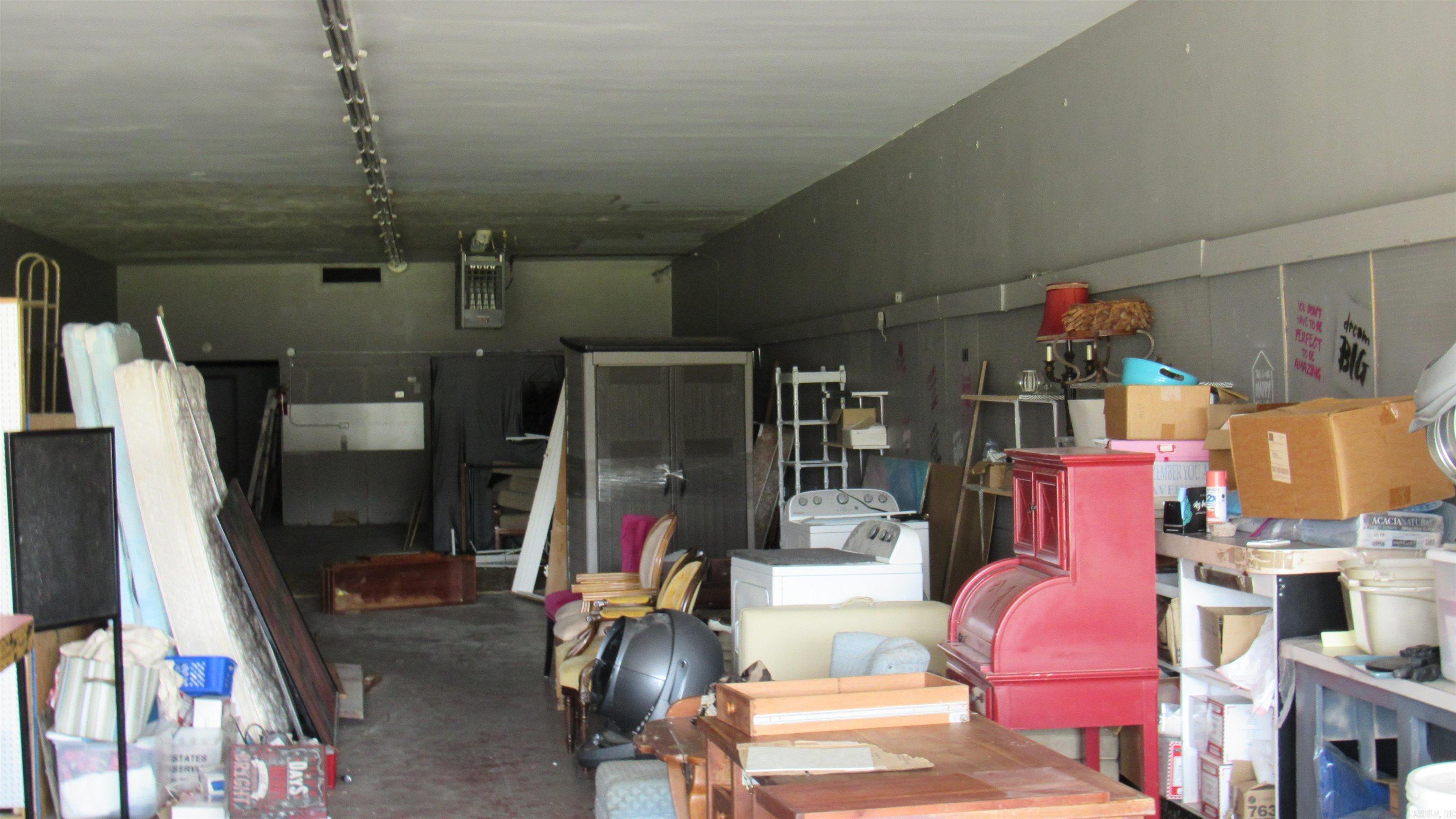 109 S Main  England, AR