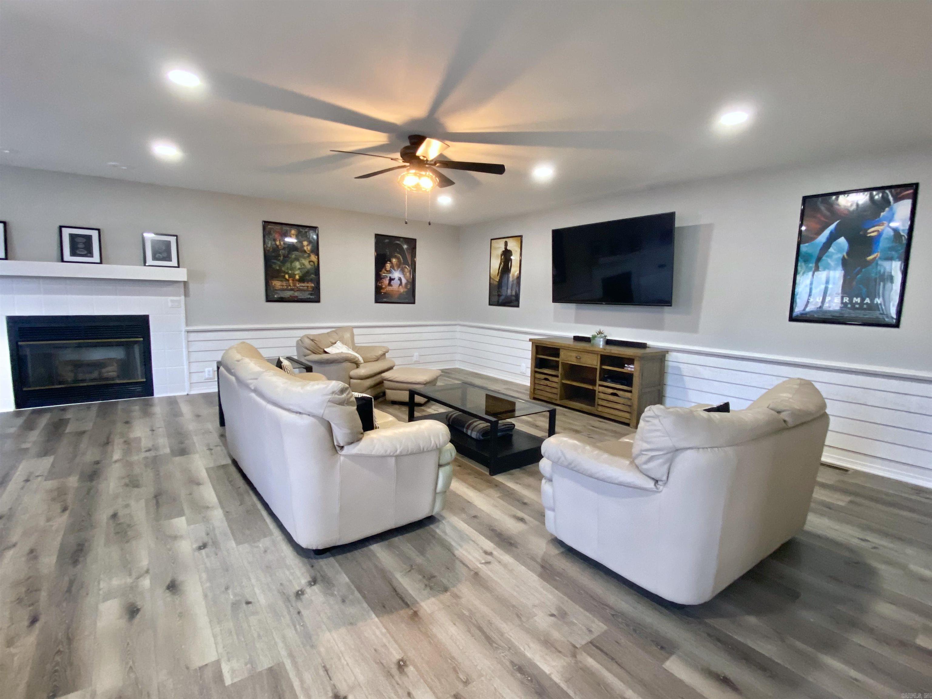 12 DelavEga  Hot Springs Village, AR