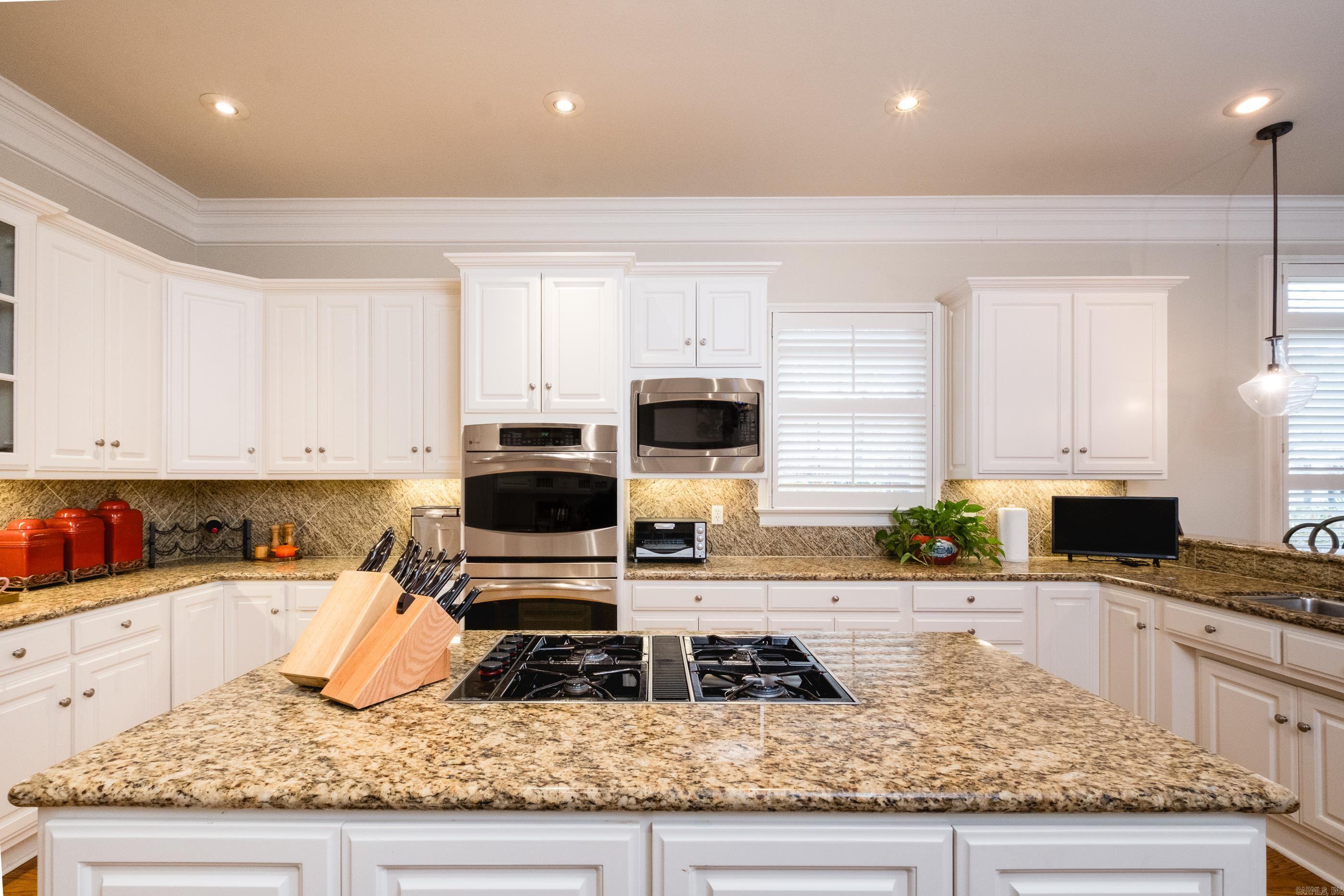 30 Alba Lane  Little Rock, AR