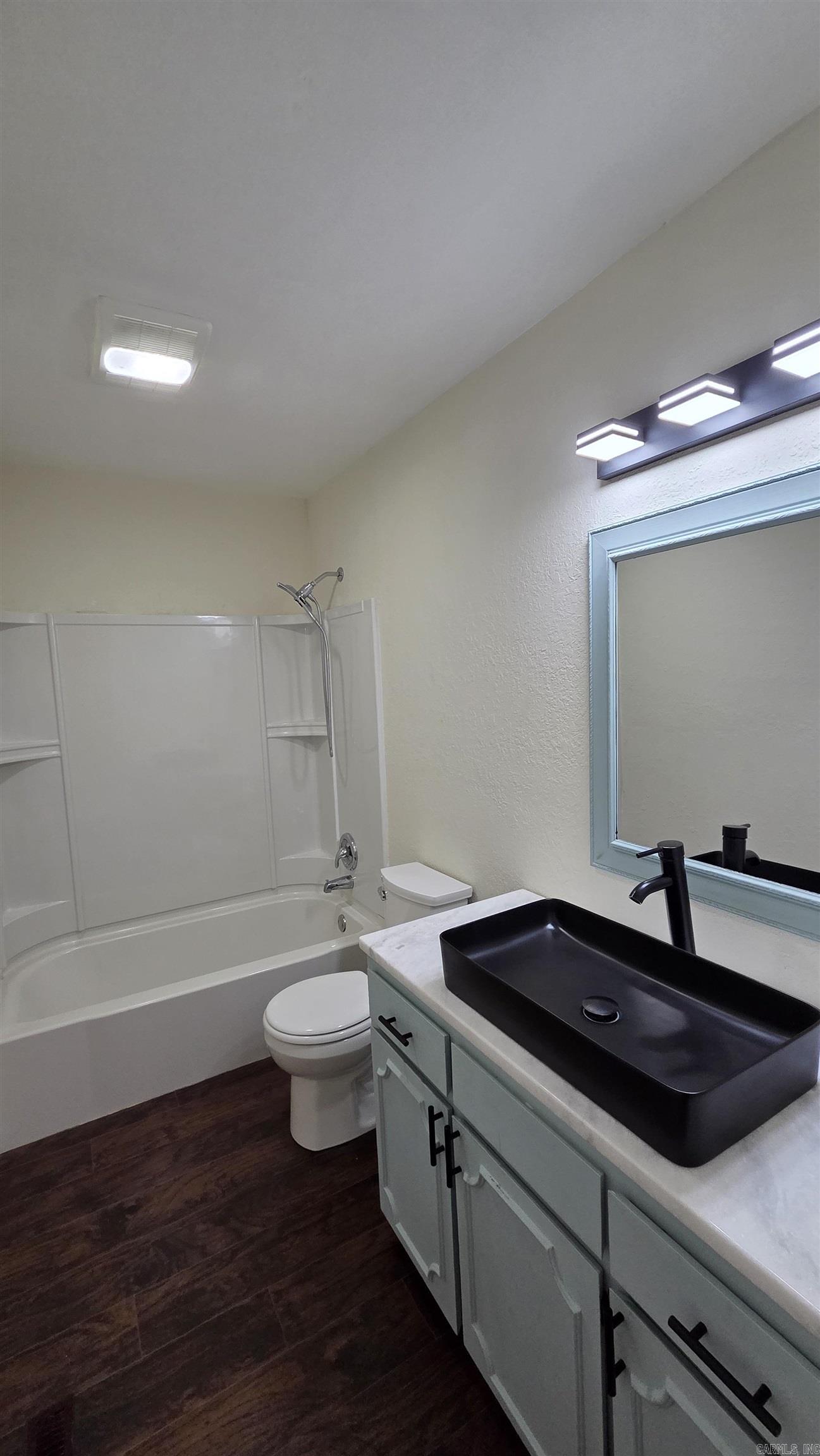 211 Pine knot  Fairfield Bay, AR