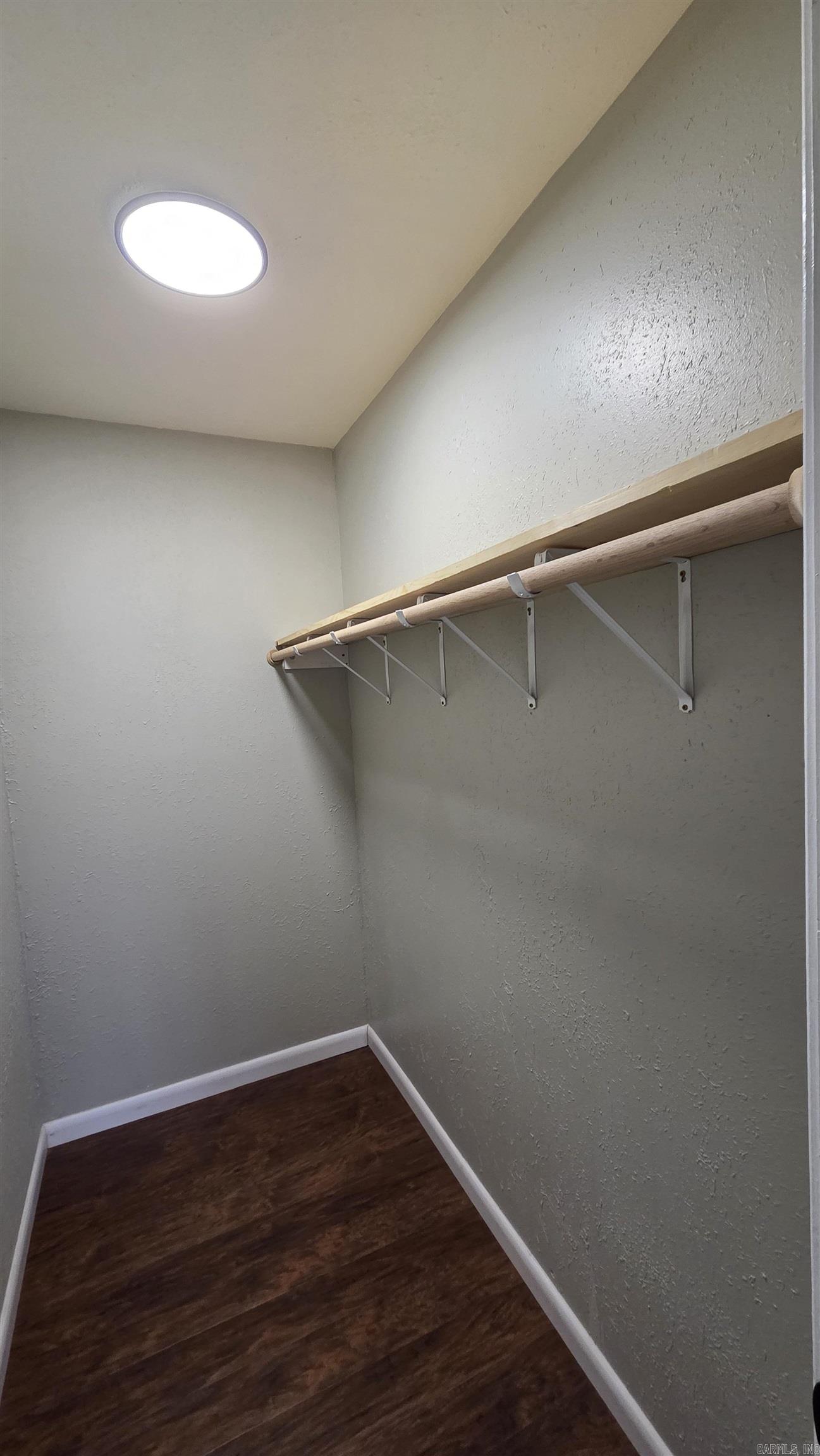 211 Pine knot  Fairfield Bay, AR