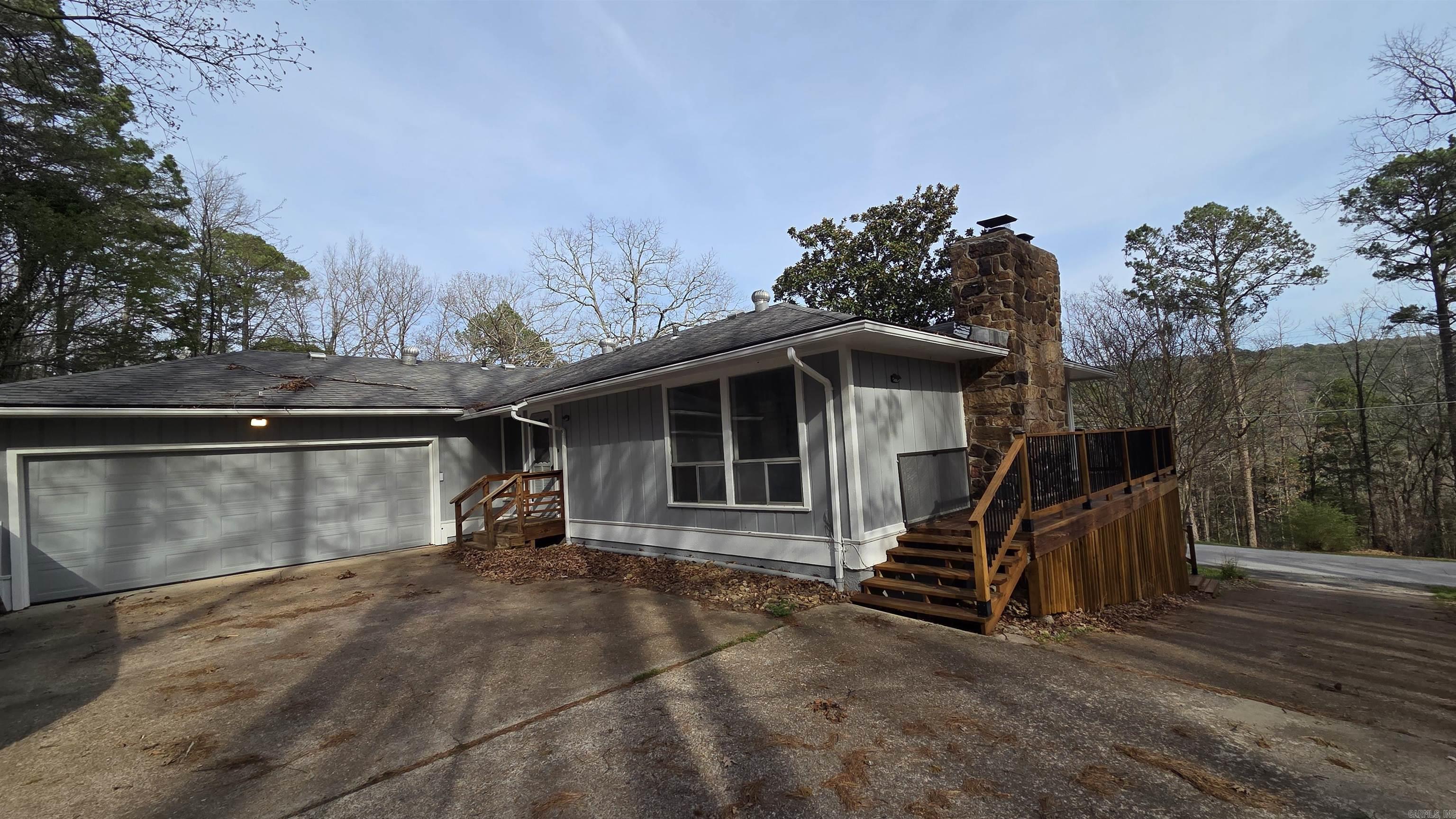 211 Pine knot  Fairfield Bay, AR