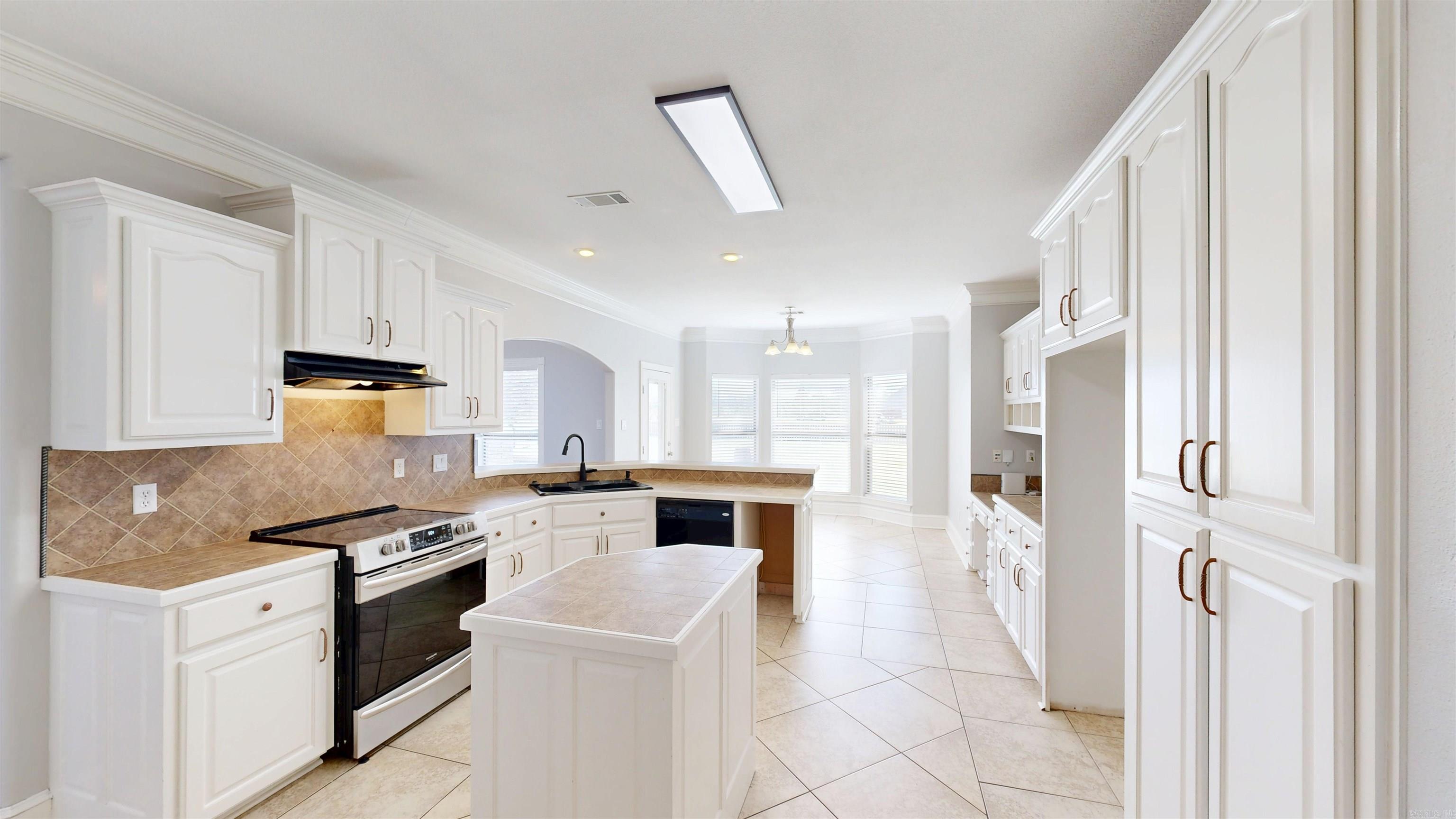 213 Plantation  Mayflower, AR