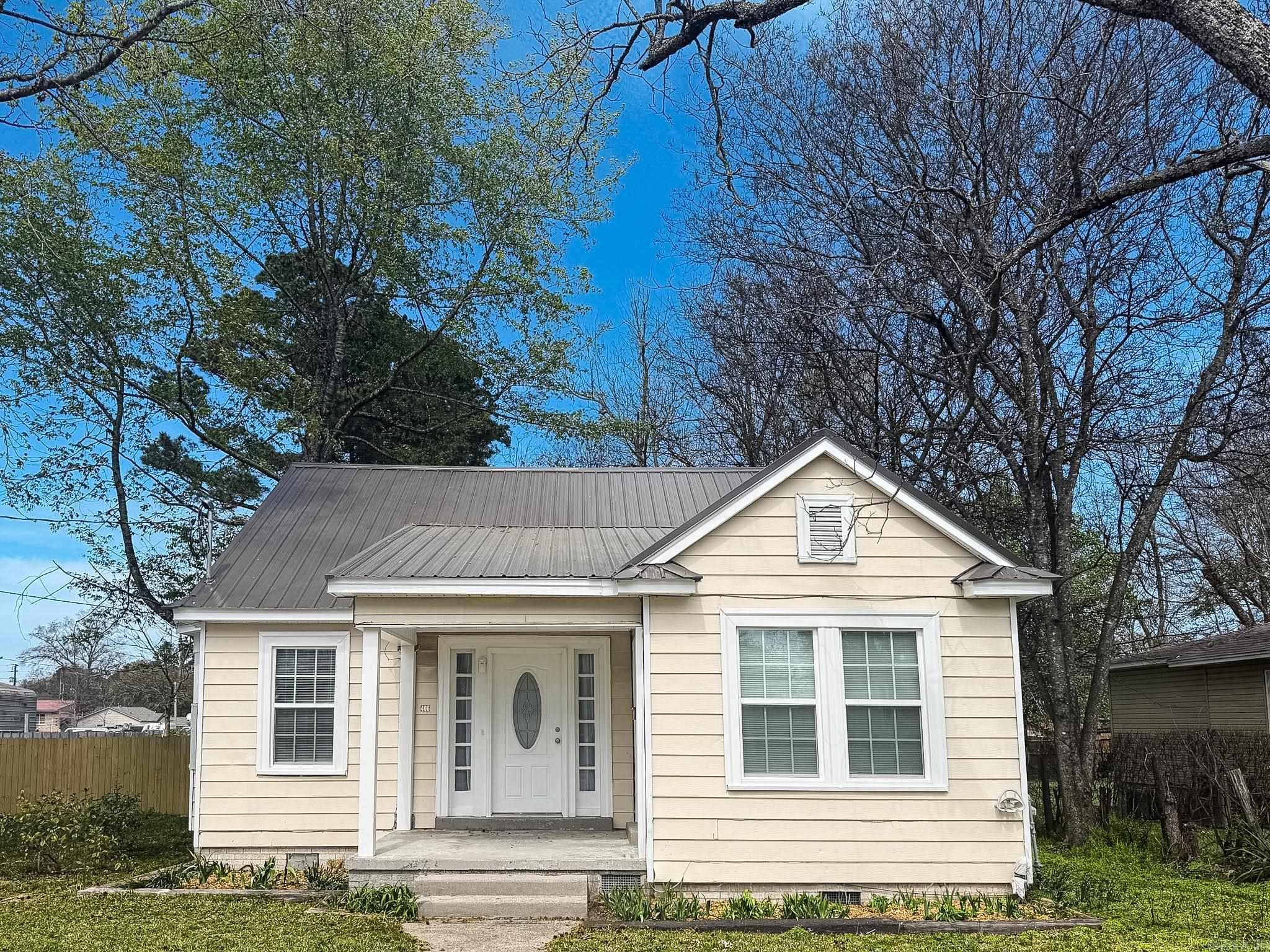 406 E Mill  Malvern, AR