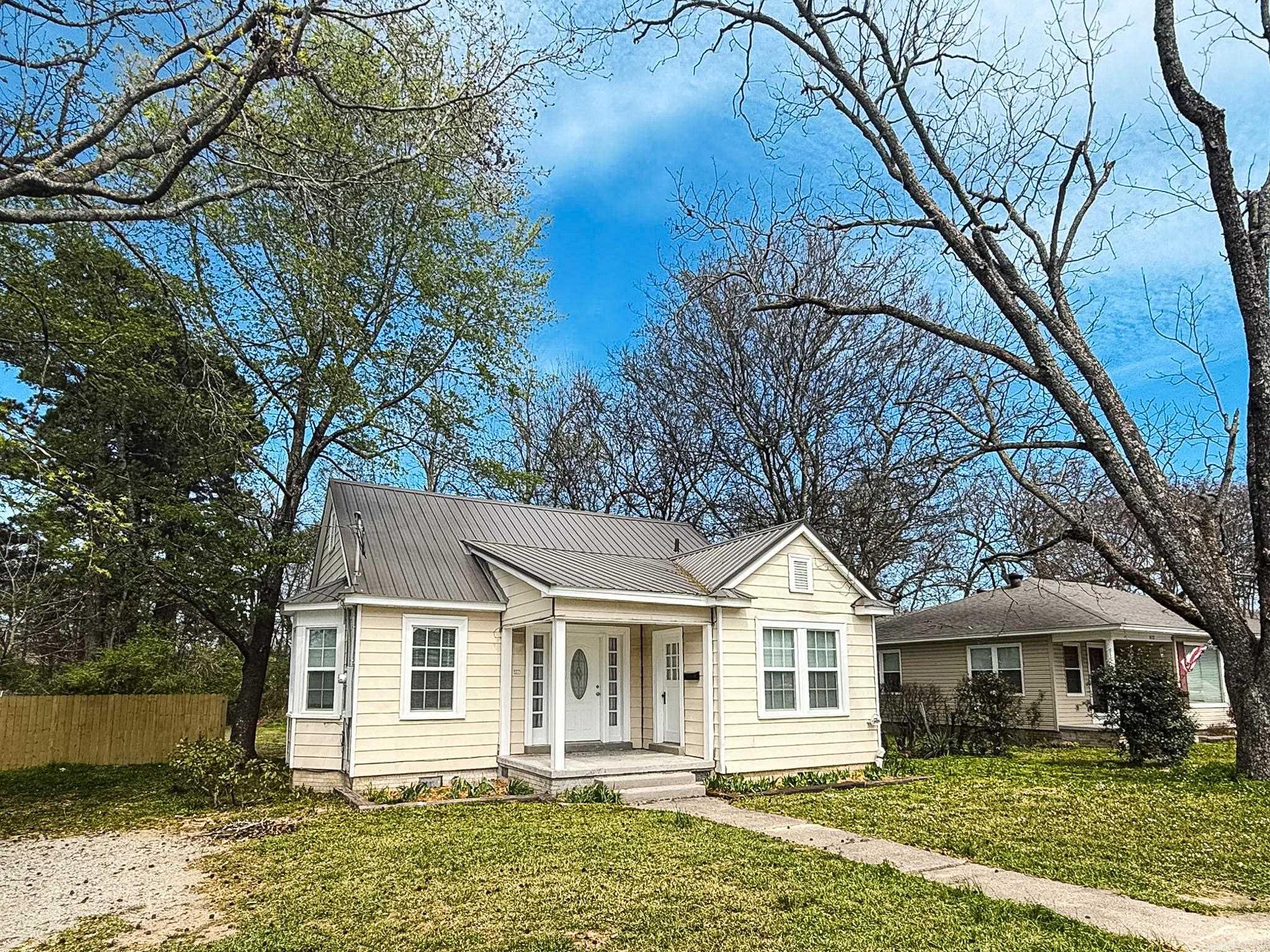 406 E Mill  Malvern, AR