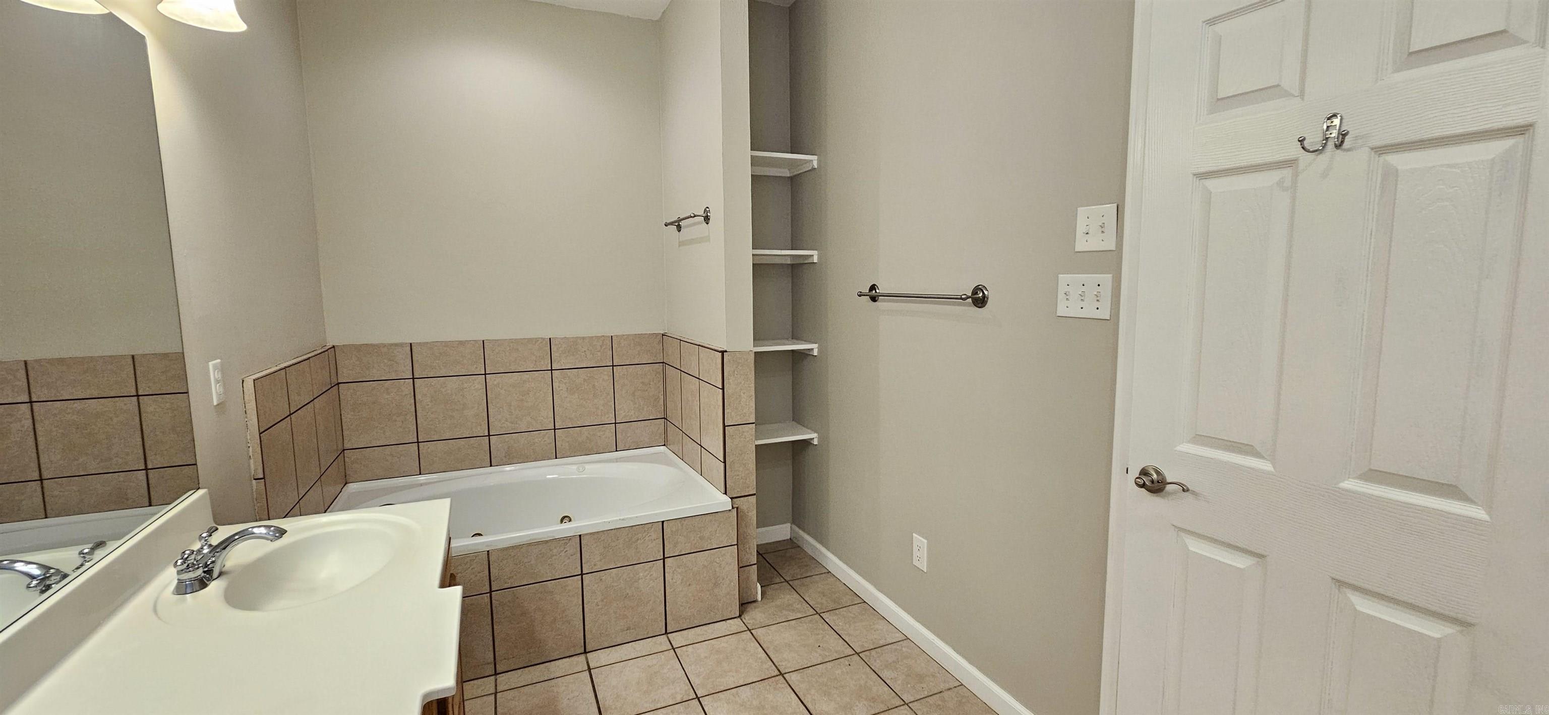 3061 Woodruff Creek  Sherwood, AR