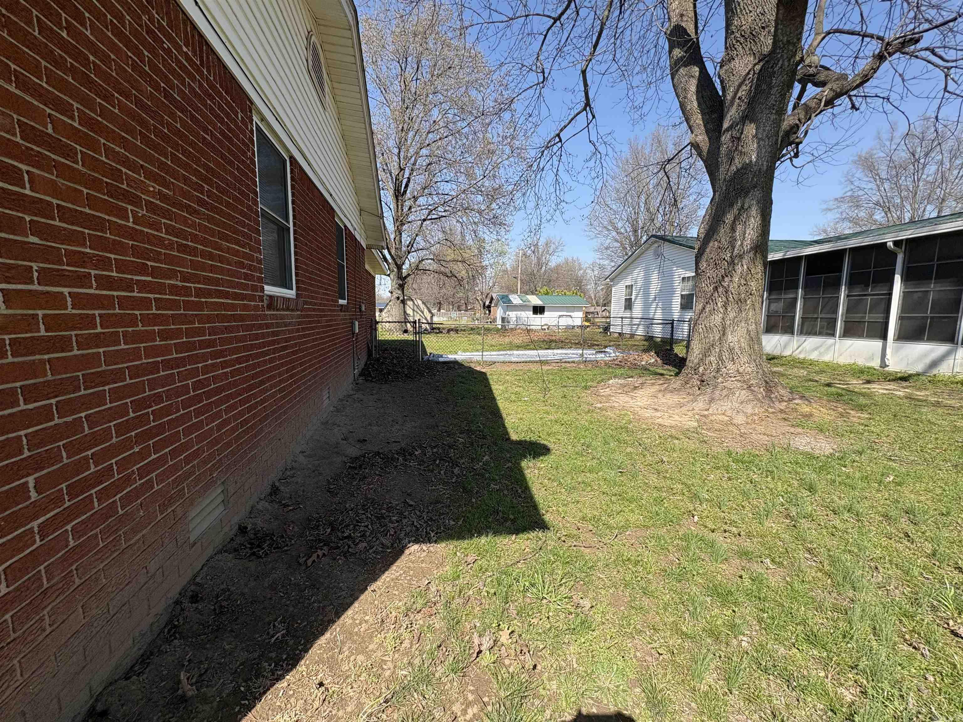 1402 Basil St  Corning, AR